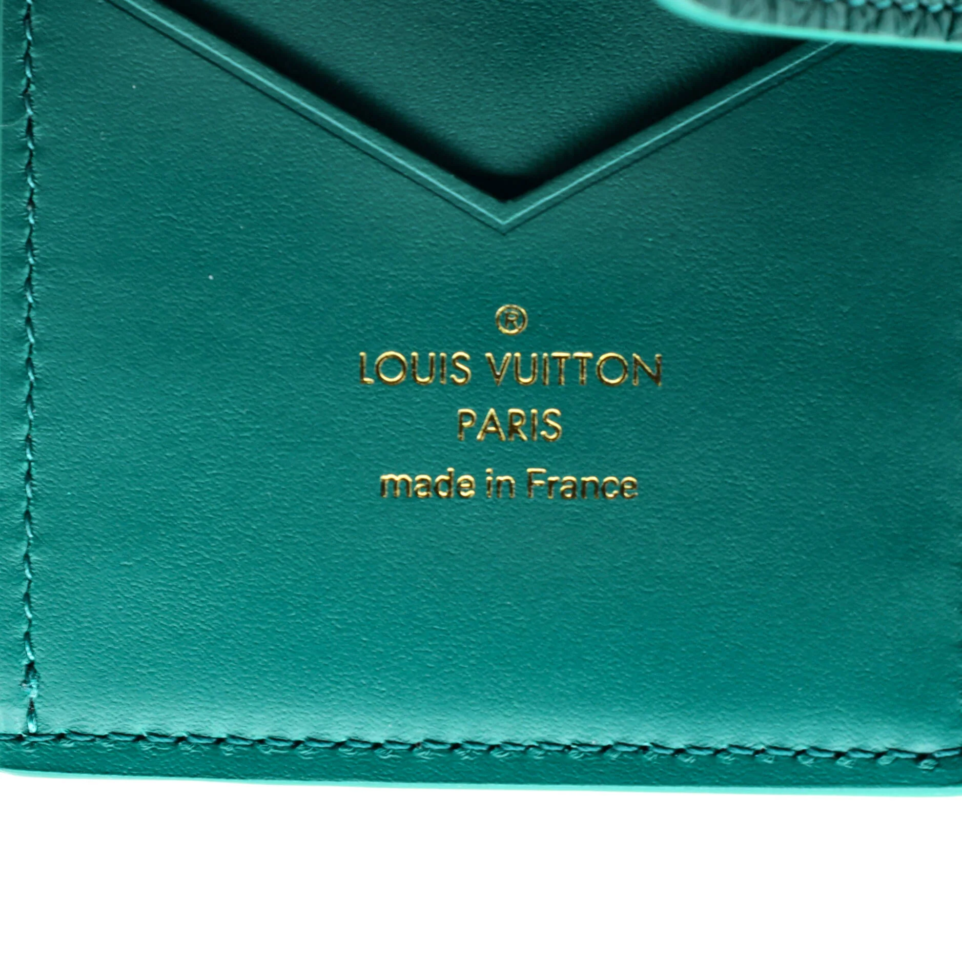 Capucines Vertical Wallet Leather Compact - Image 6