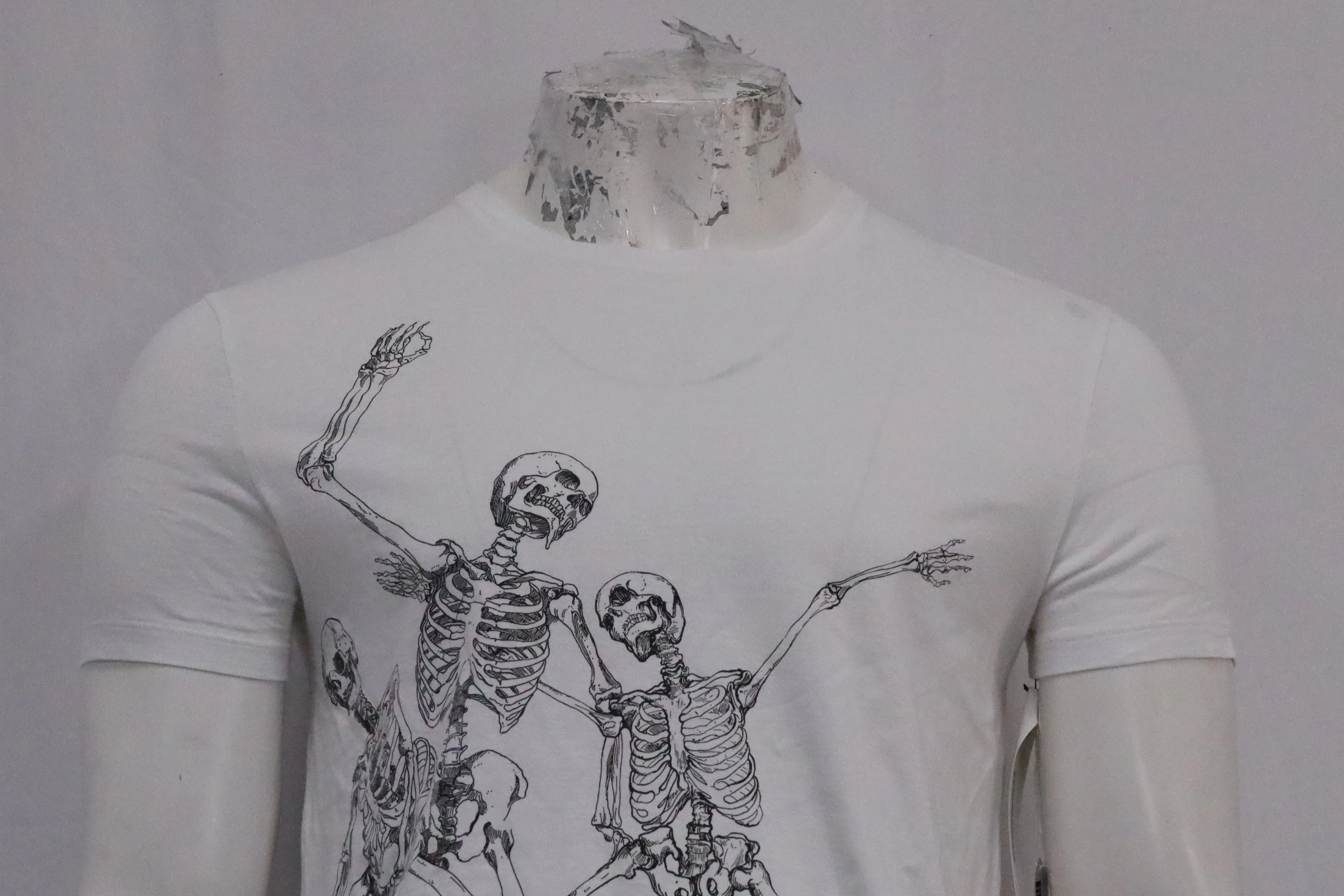Men's Alexander McQueen Dancing Skeletons T-Shirt in White Cotton - Image 6