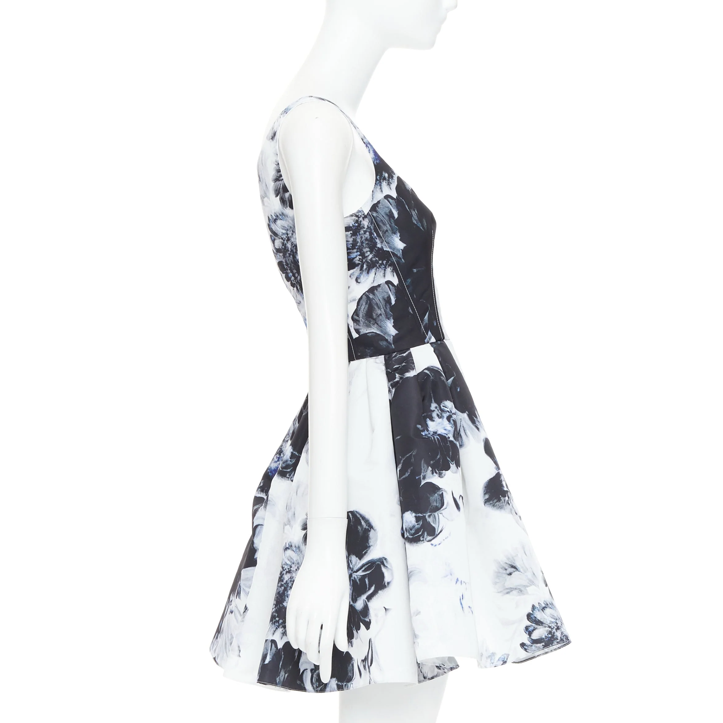 Women's Alexander McQueen floral zip front dress - Image 10