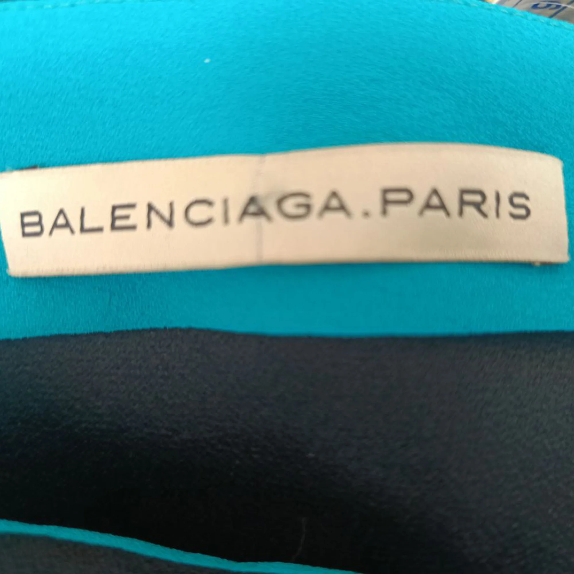 Women's Balenciaga Asymmetric Sleeveless Top in Black Viscose - Image 5