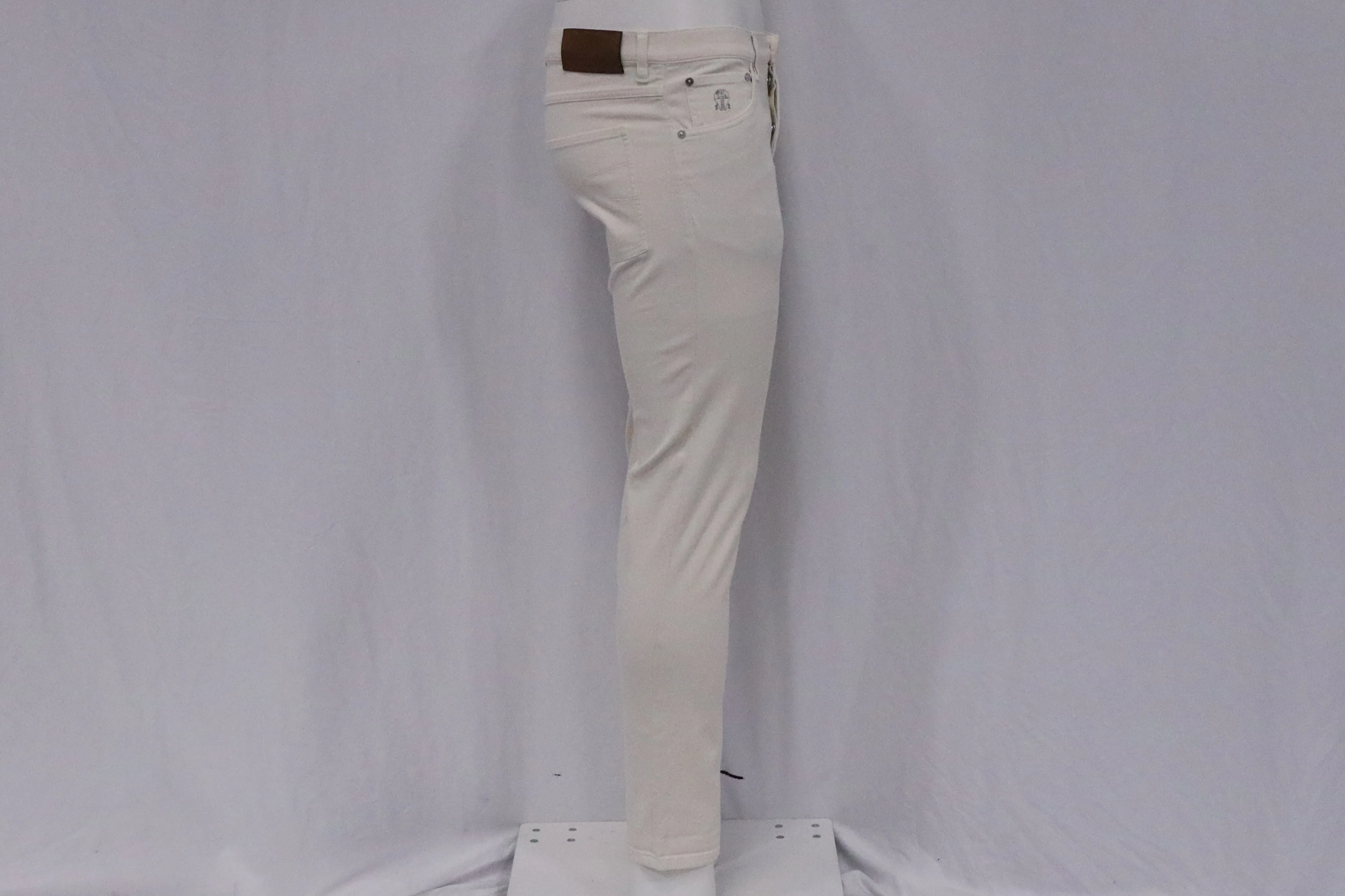 Men's Brunello Cucinelli Skinny Fit Trousers in Cream Cotton - Image 9