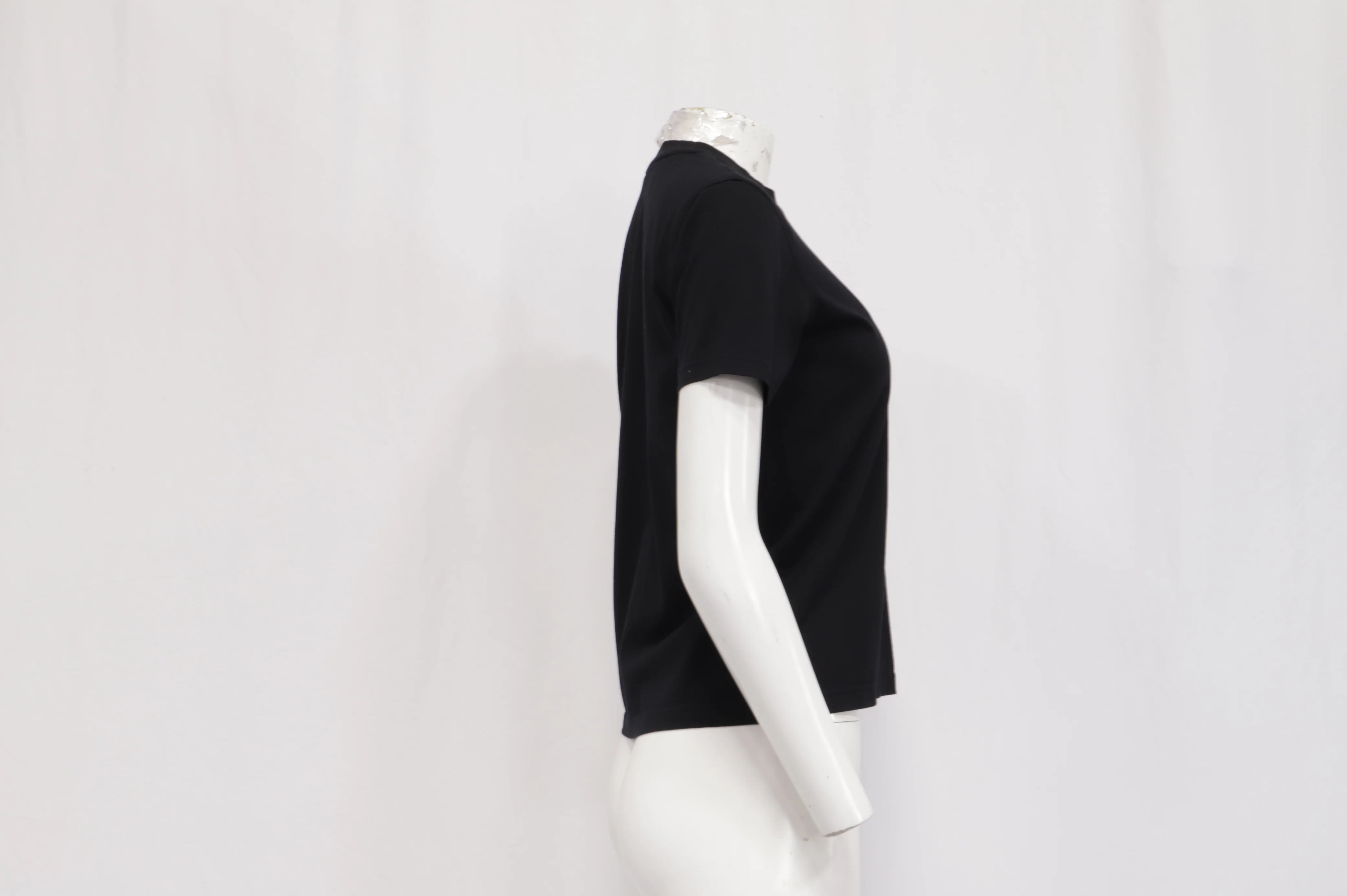 Women's Burberry Logo-Embroidered Crewneck T-Shirt in Black Cotton - Image 10