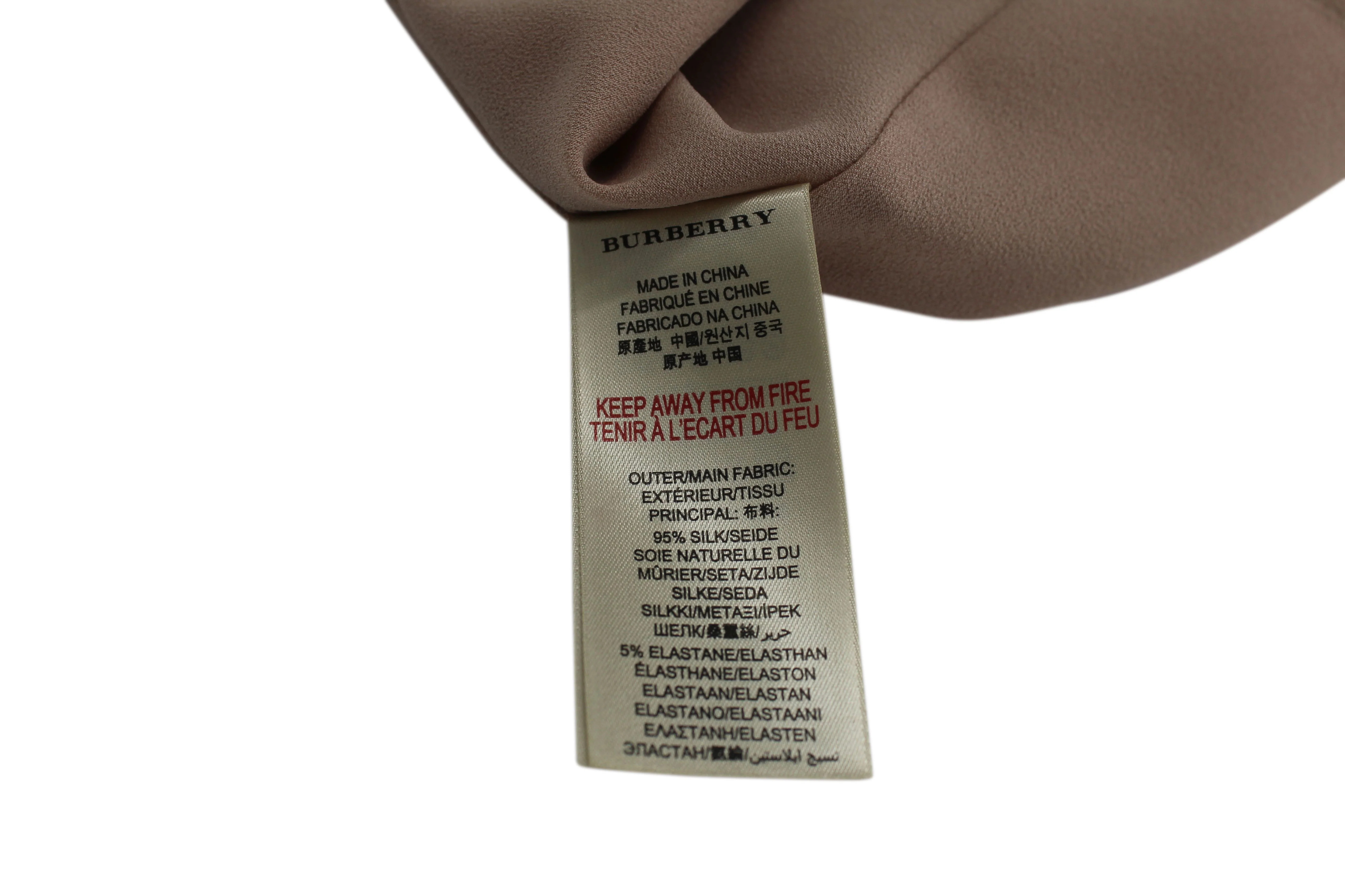 Women's Burberry Sleeveless Blouse in Beige Silk - Image 5