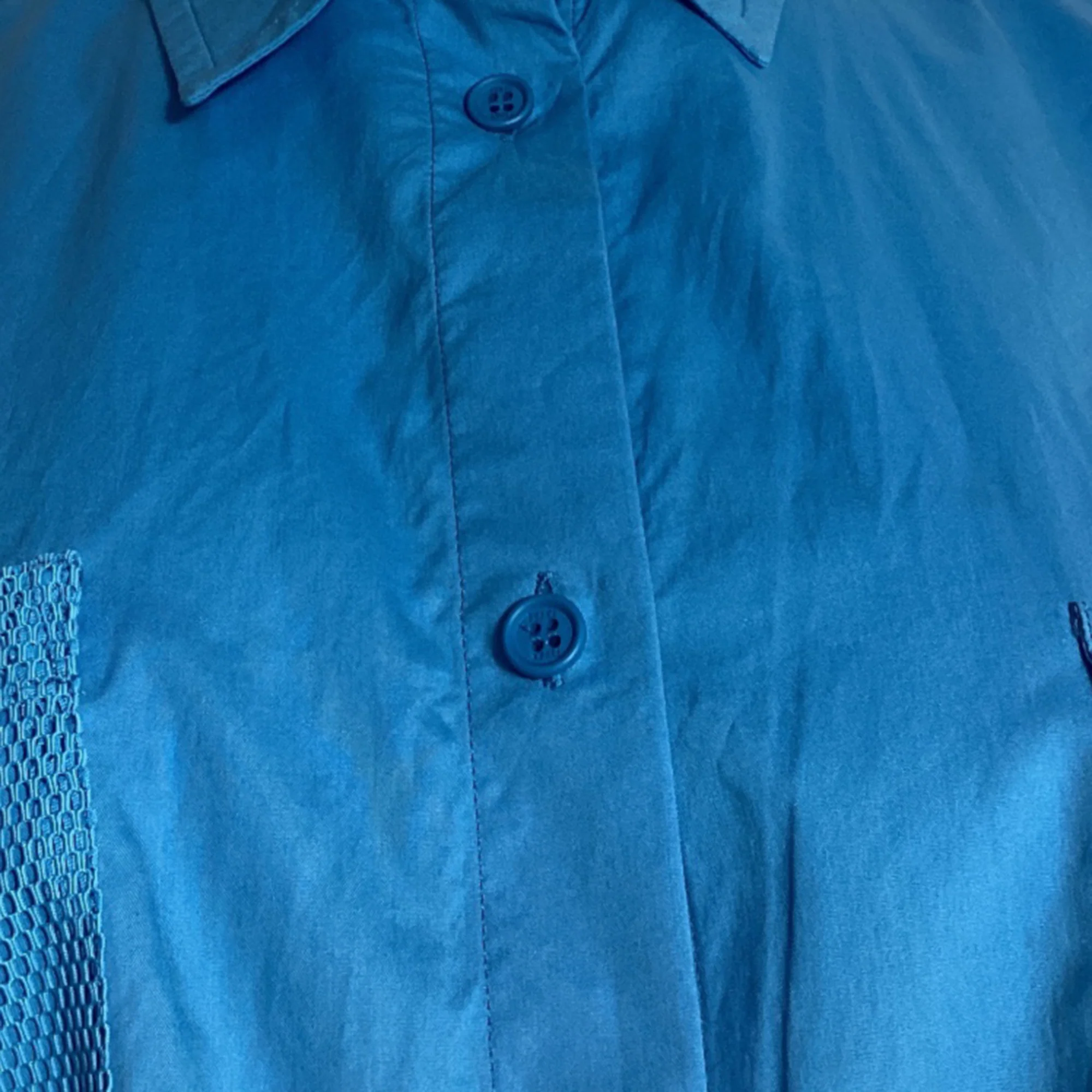 Women's Fendi Cropped Shirt with Pockets in Blue Cotton - Image 4