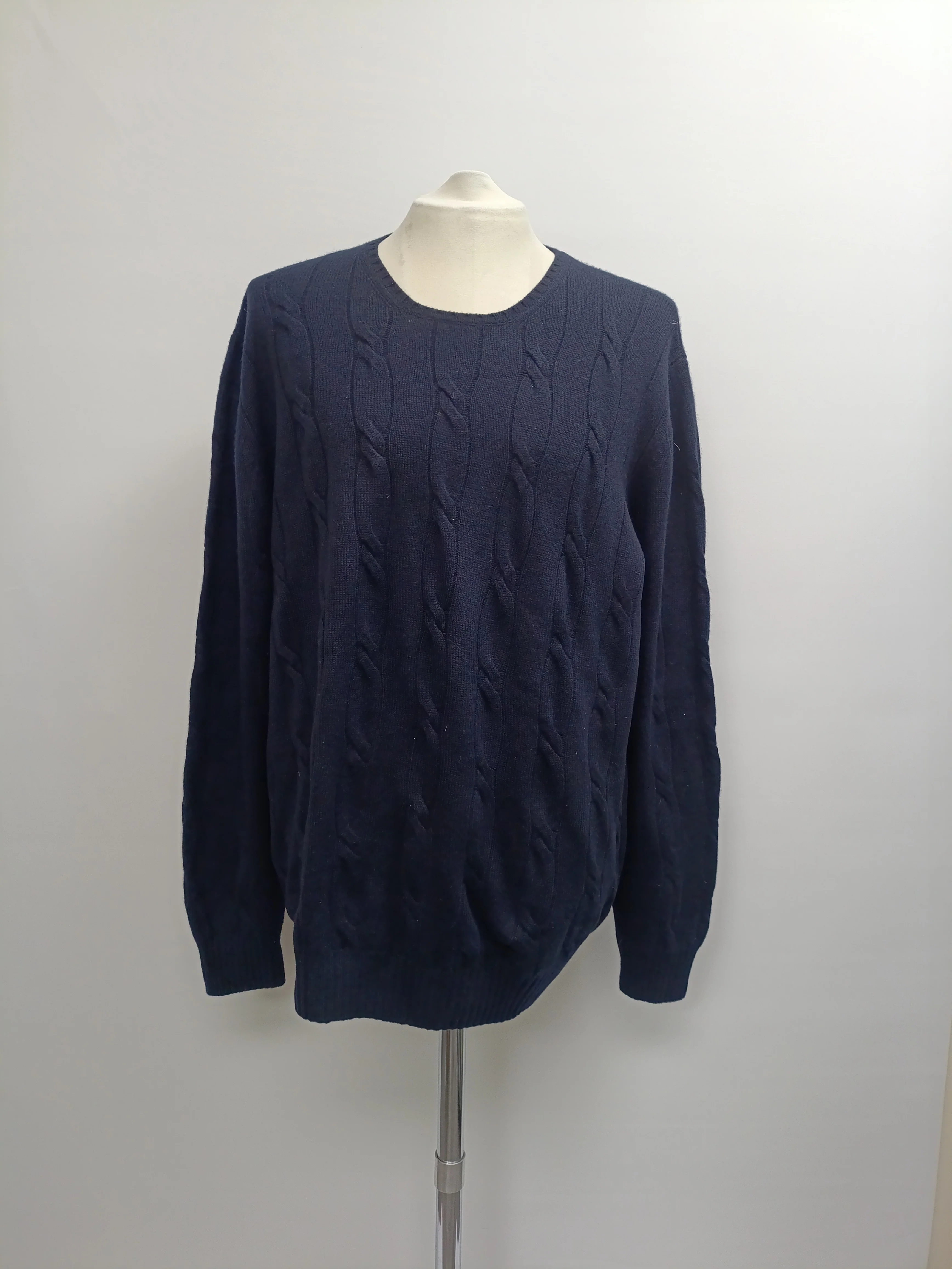 Men's Loro Piana Cable-Knit Crewneck Sweater in Navy Blue Cashmere - Image 7