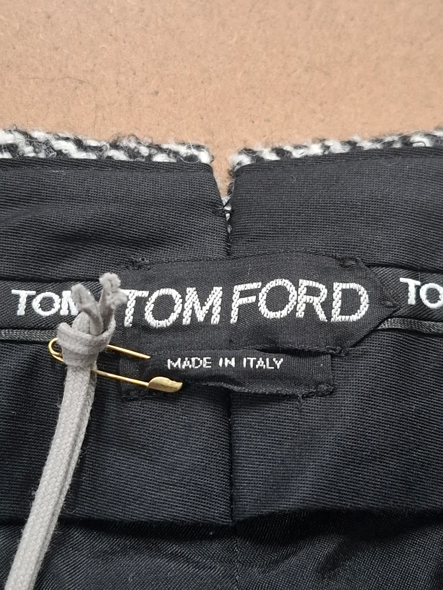 Women's Tom Ford Tweed Trousers in Grey Wool - Image 6