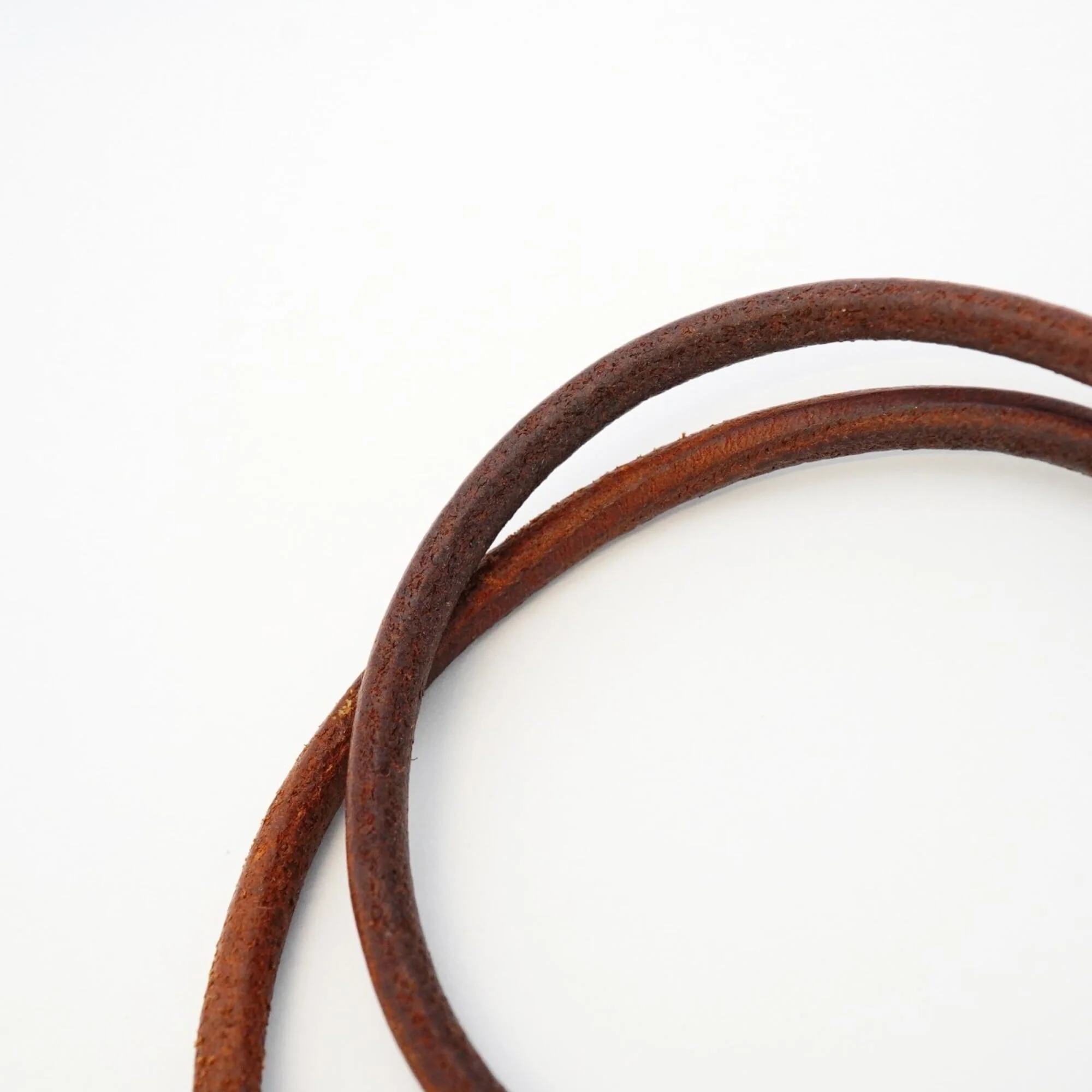 Atame Bracelet Gold and Leather - Image 7