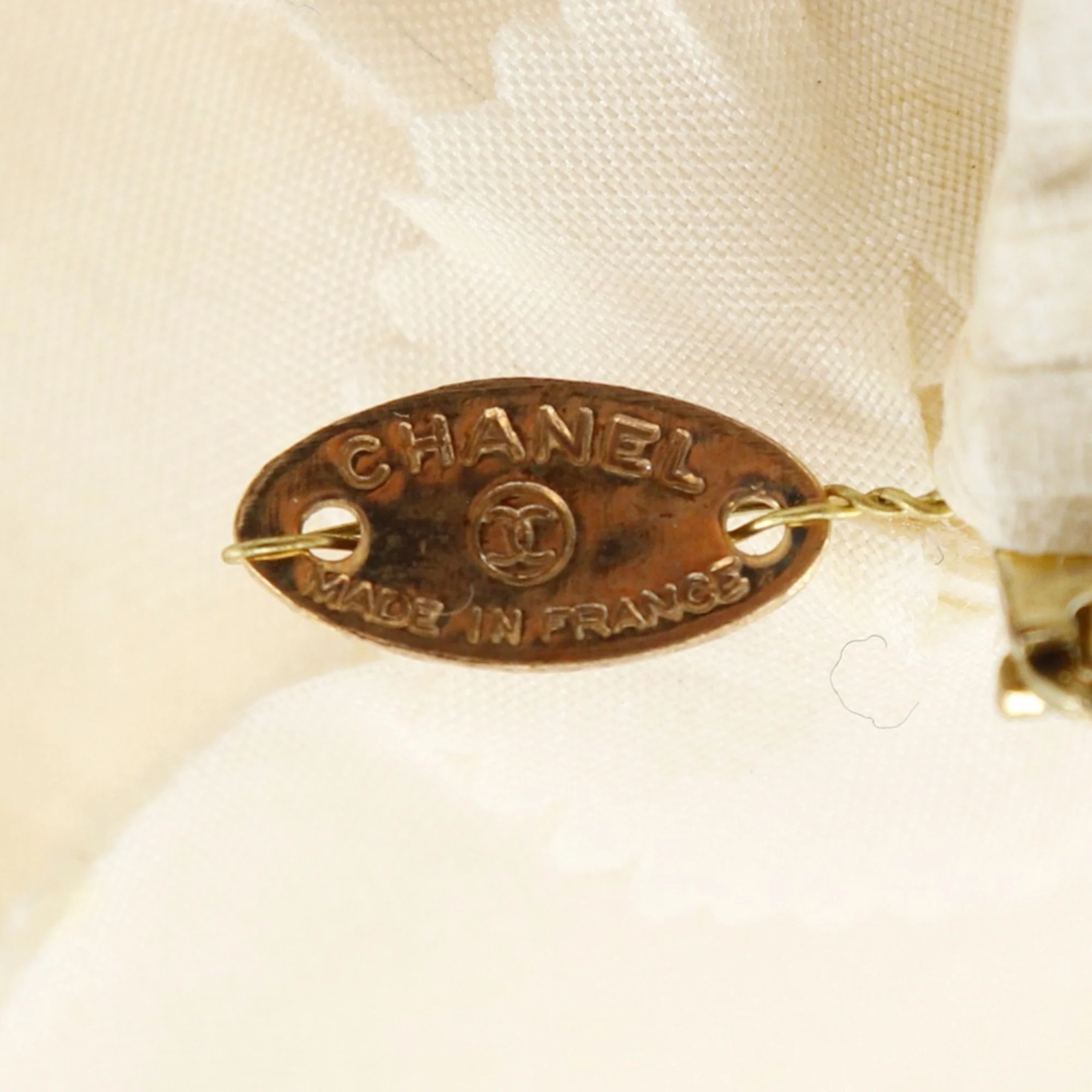 Corsage Brooch Cotton White - Image 3
