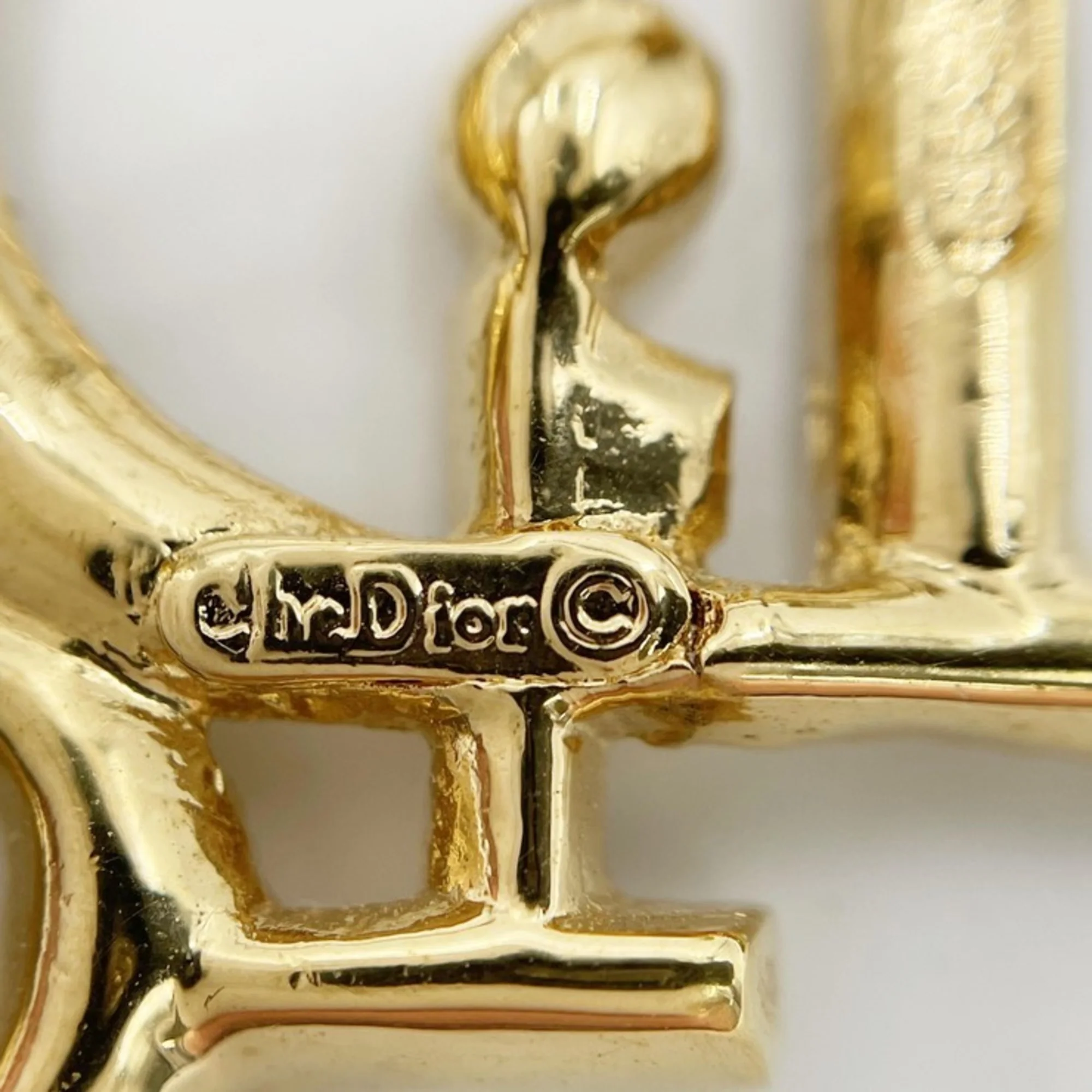 Brooch Gold Metal With Rhinestone - Image 3