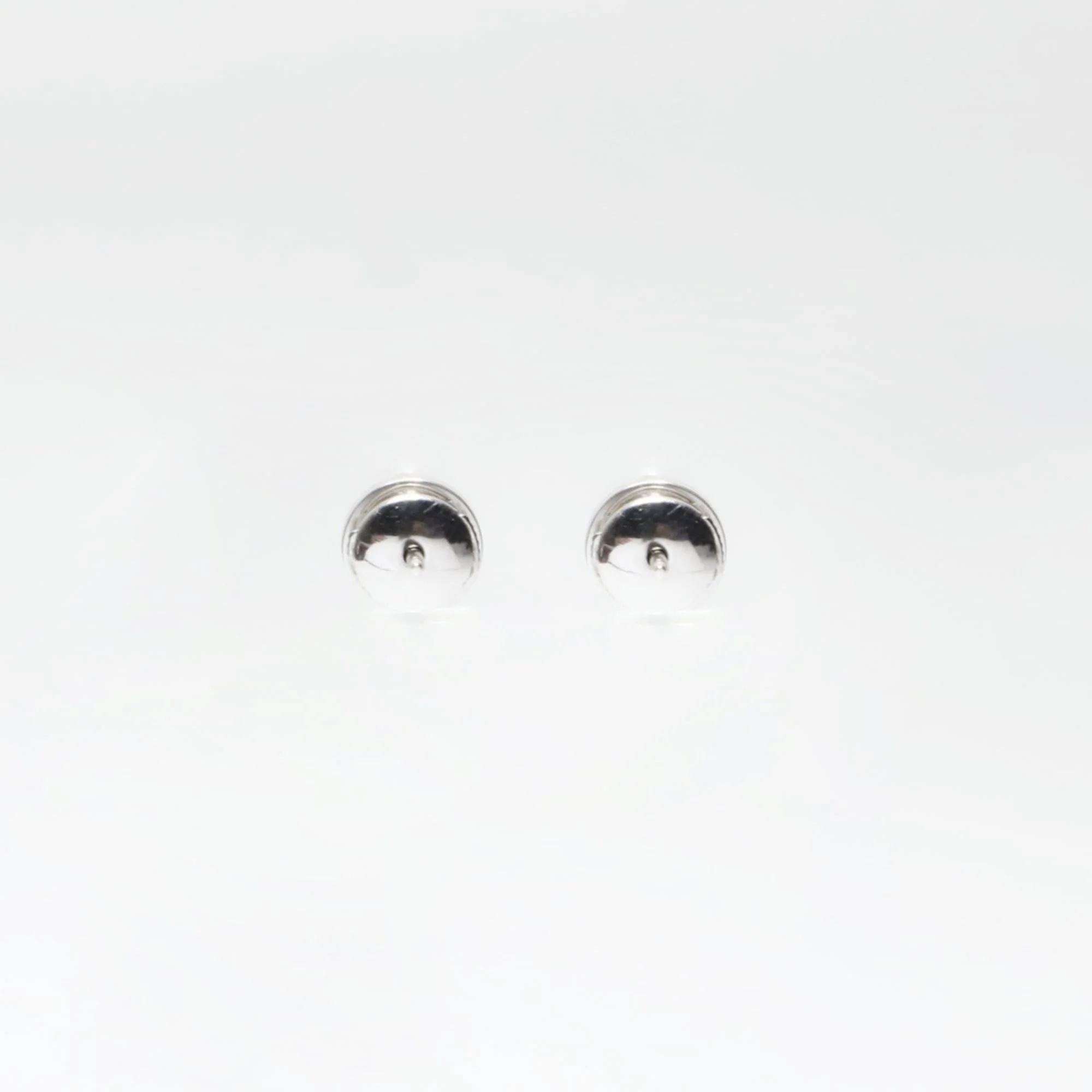 Love Earrings 18K White Gold 18K White Gold - Image 2