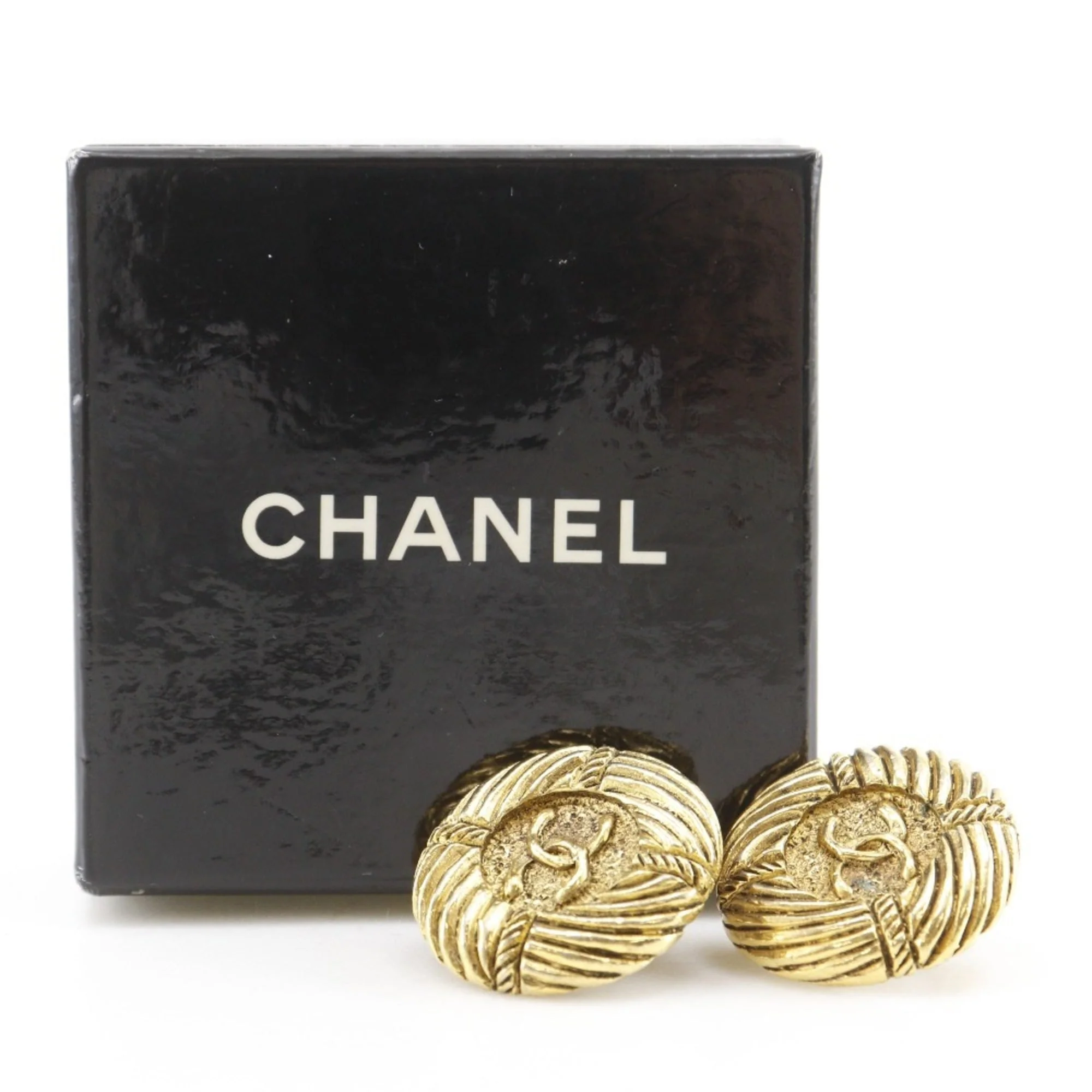 CC Logo Clip-On Earrings Gold-Tone Metal Gold-Tone Metal - Image 9