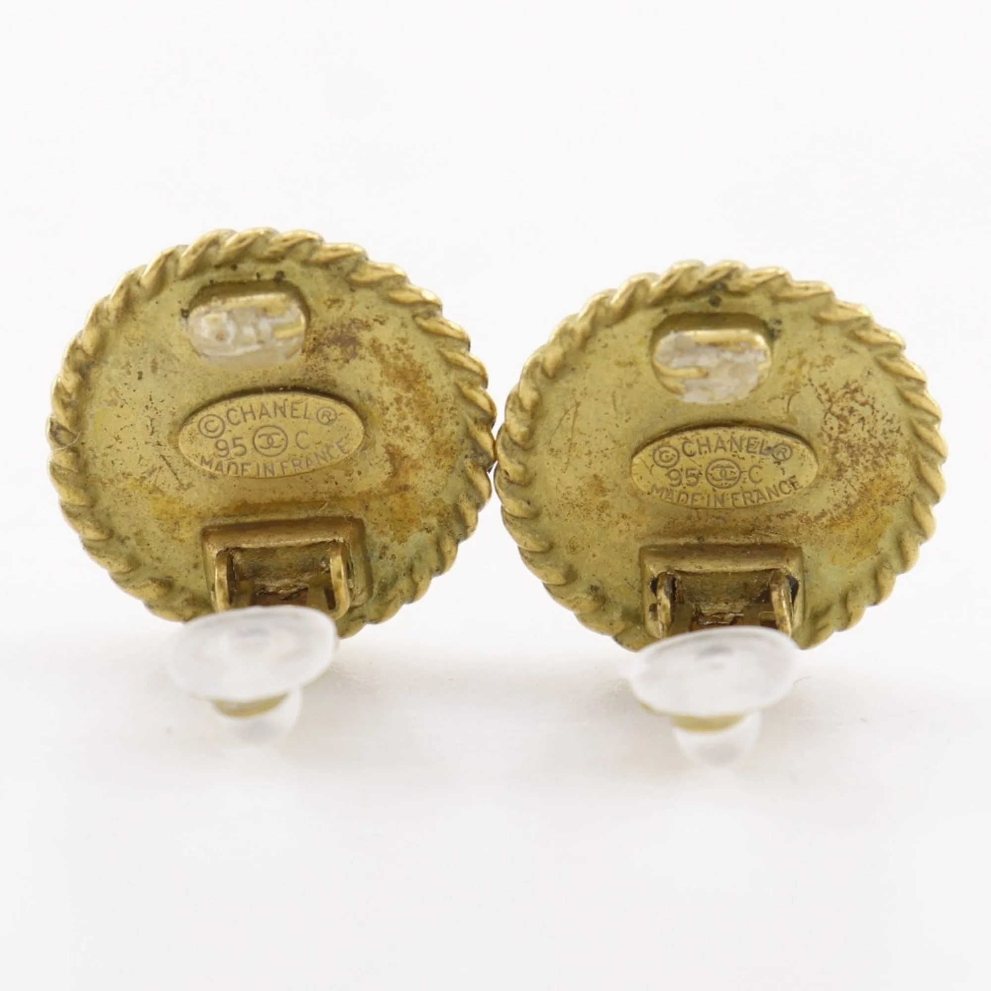 CC Logo Clip-On Earrings Metal - Image 4