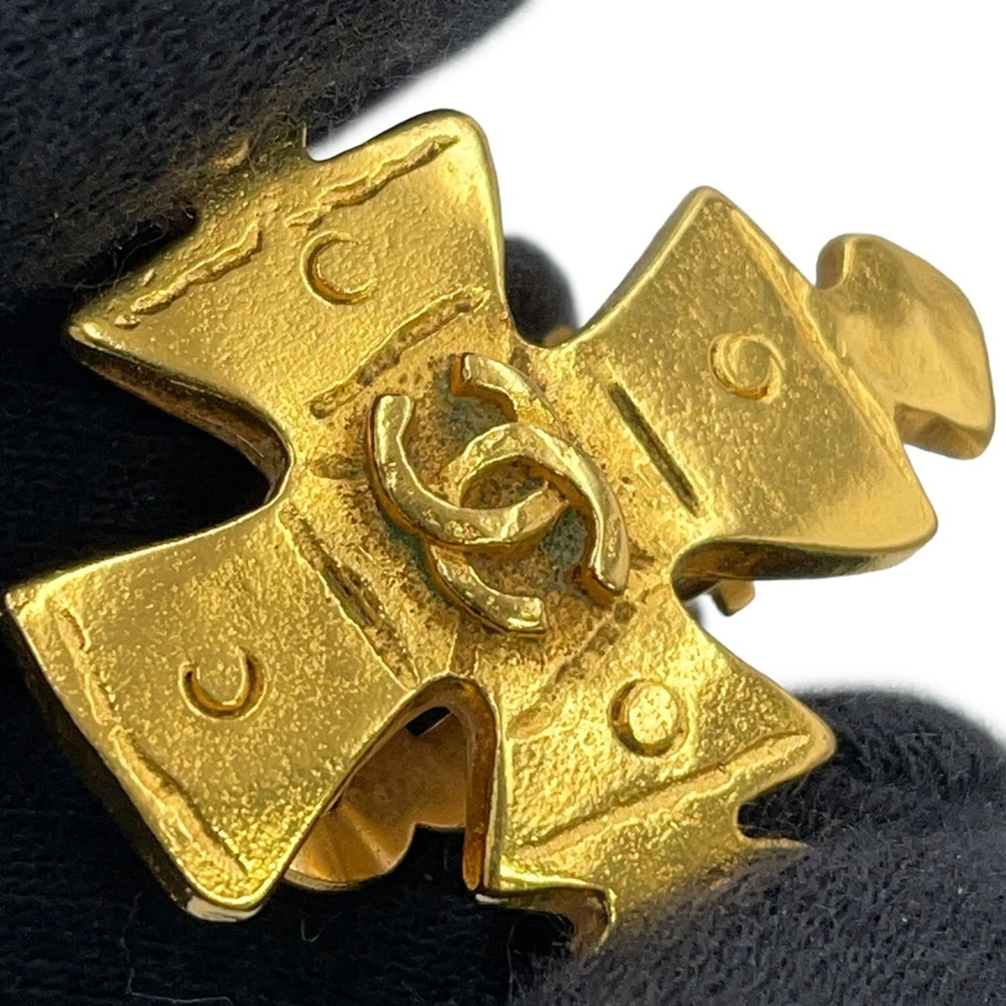 CC Logo Cross Clip-On Earrings Gold-Tone Metal Gold-Tone Metal - Image 7