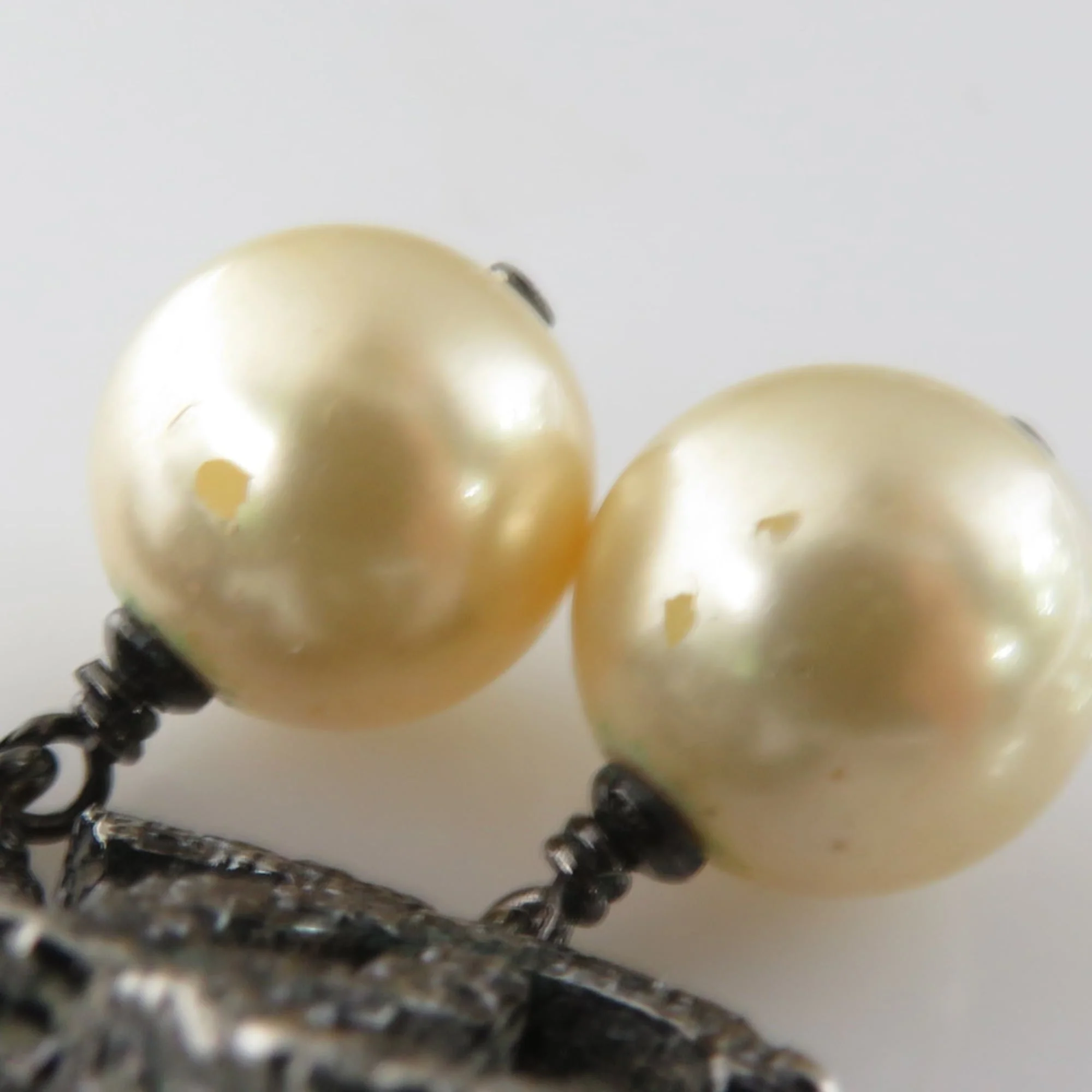 CC Logo Earrings Metal - Image 3