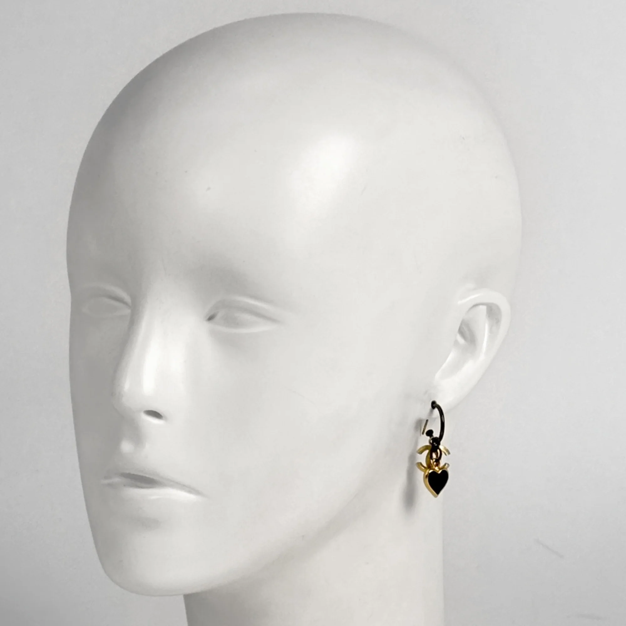 CC Logo Heart Earrings Metal Gold-Tone Metal - Image 5