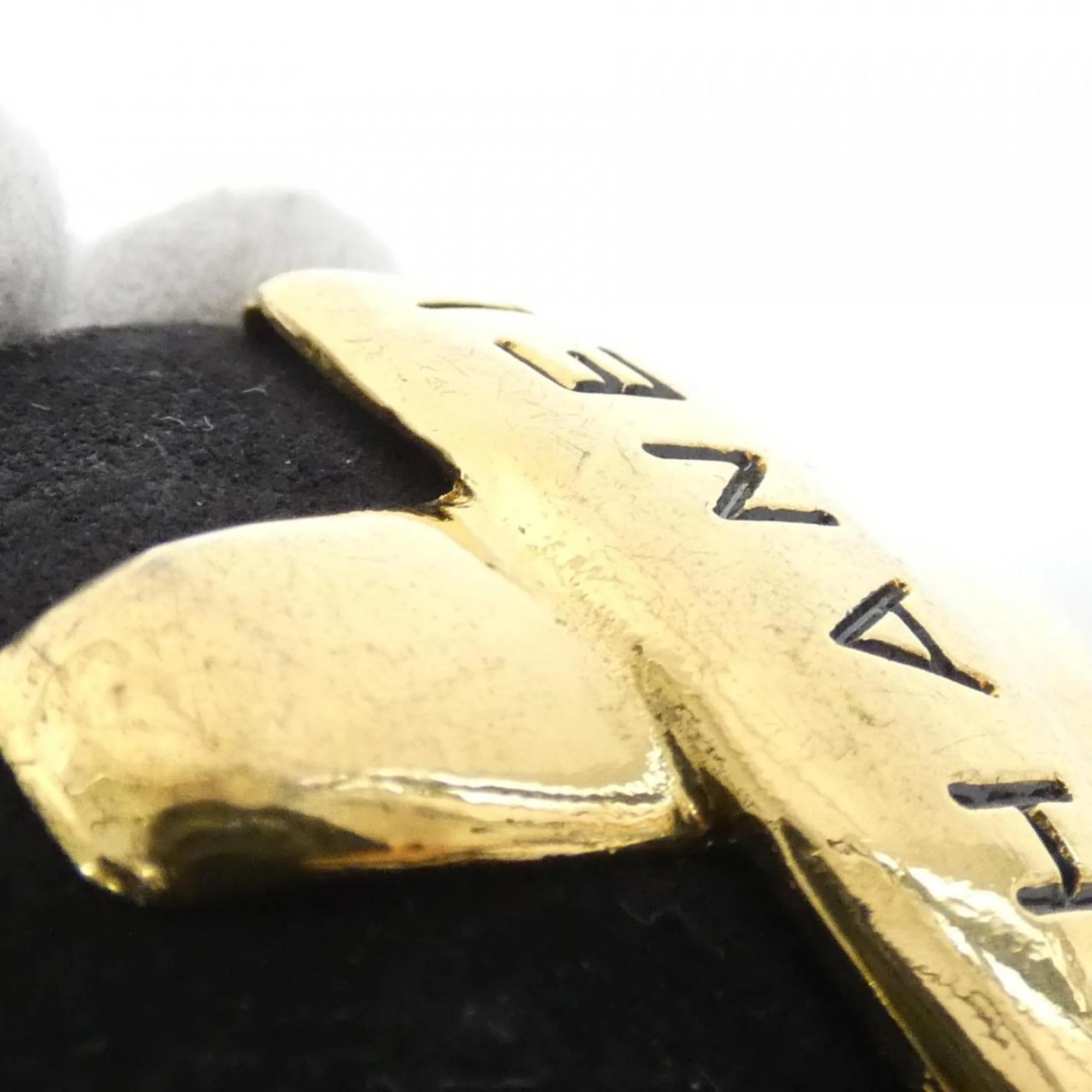Clip-On Earrings Clip-On Gold-Tone Metal - Image 4