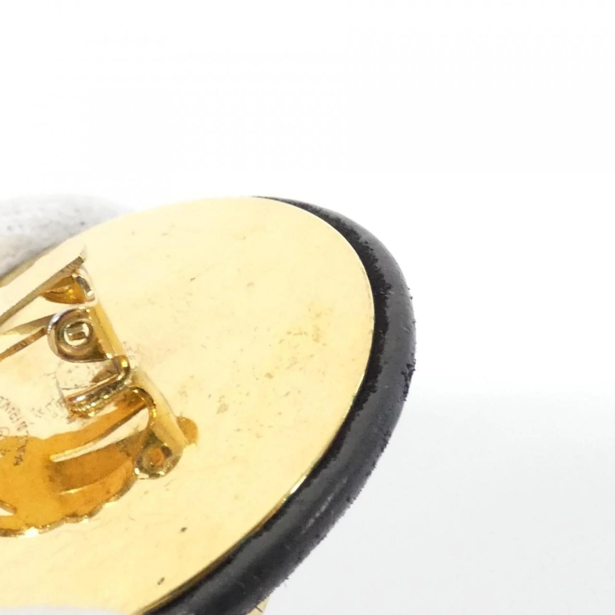 Clip-On Earrings Clip-On Gold-Tone Metal - Image 6