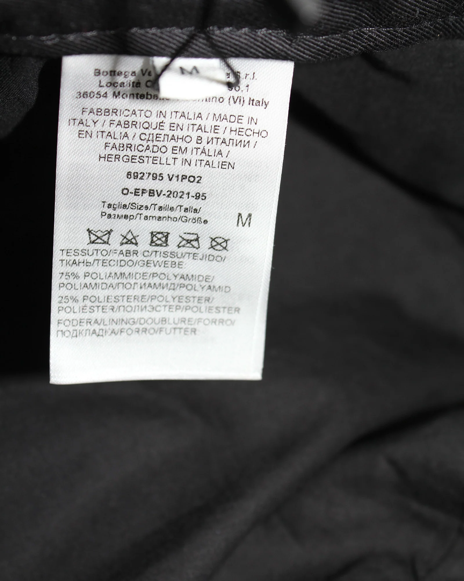 Bottega Veneta Intrecciato Effect Bucket Hat in Black Polyamide - Image 10
