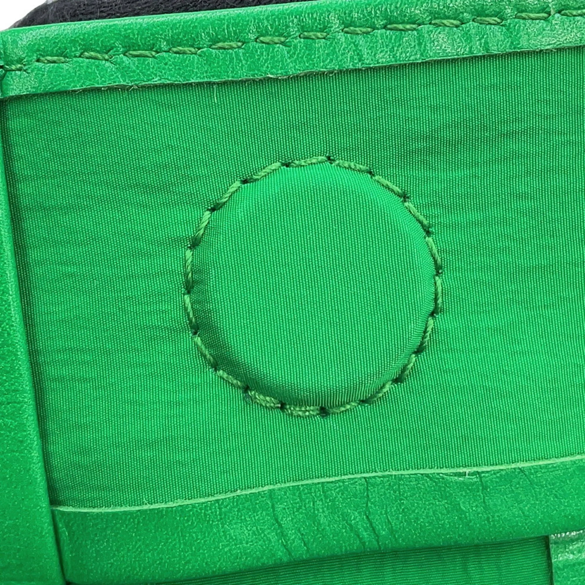 Cassette Crossbody Bag Maxi Intrecciato Leather - Image 9