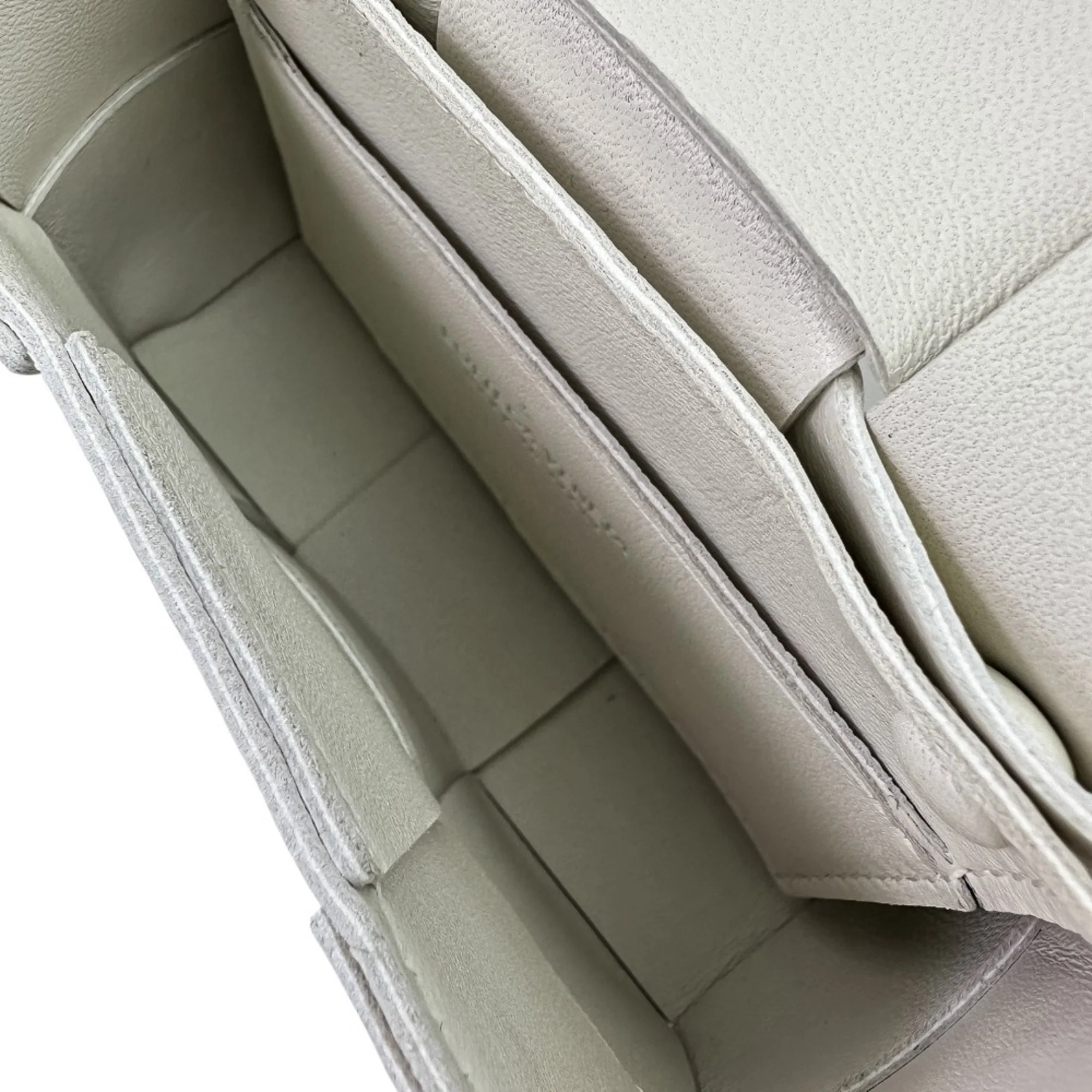 Cassette Crossbody Bag Maxi Intrecciato Leather - Image 9