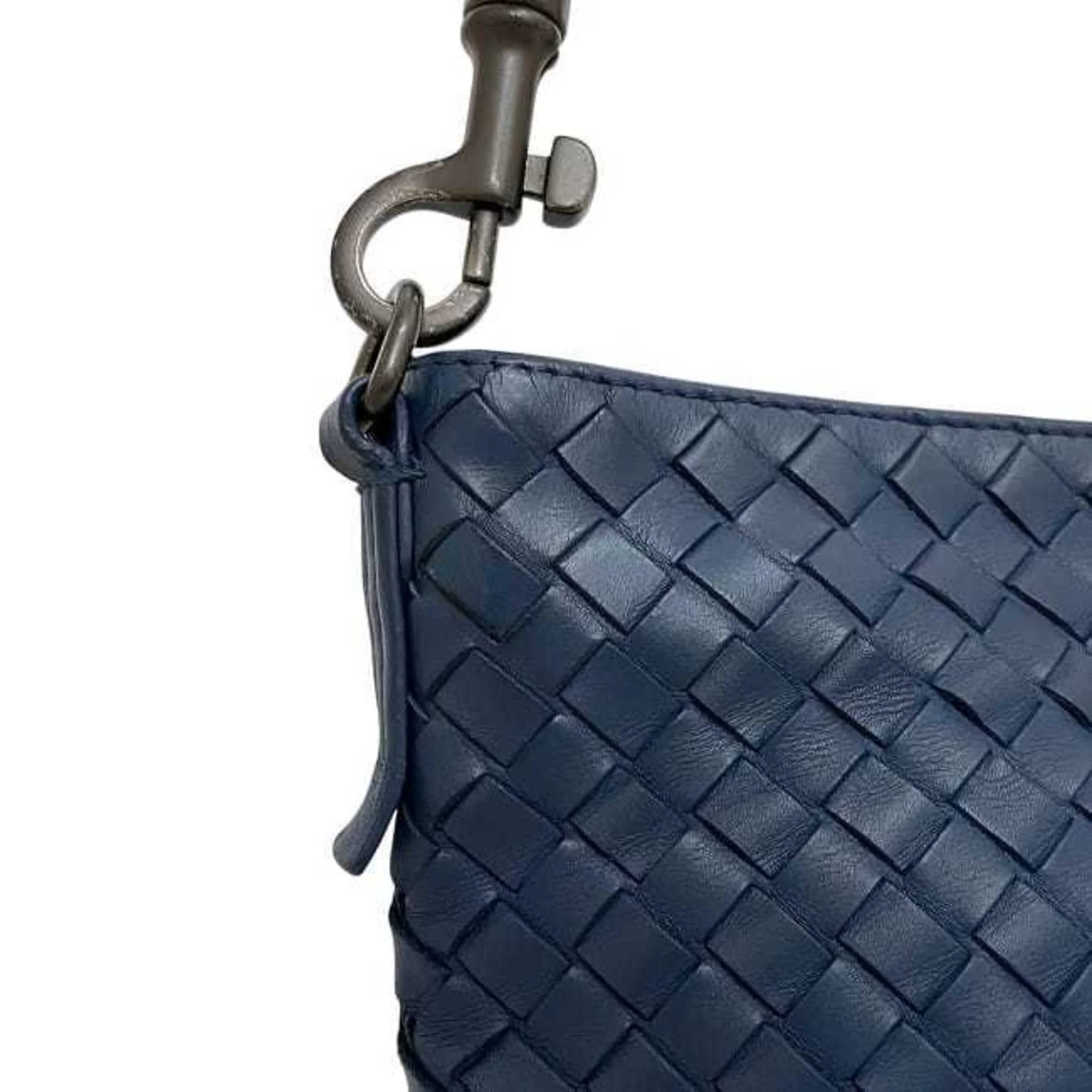 Flat Messenger Bag Intrecciato Nappa Large - Image 9