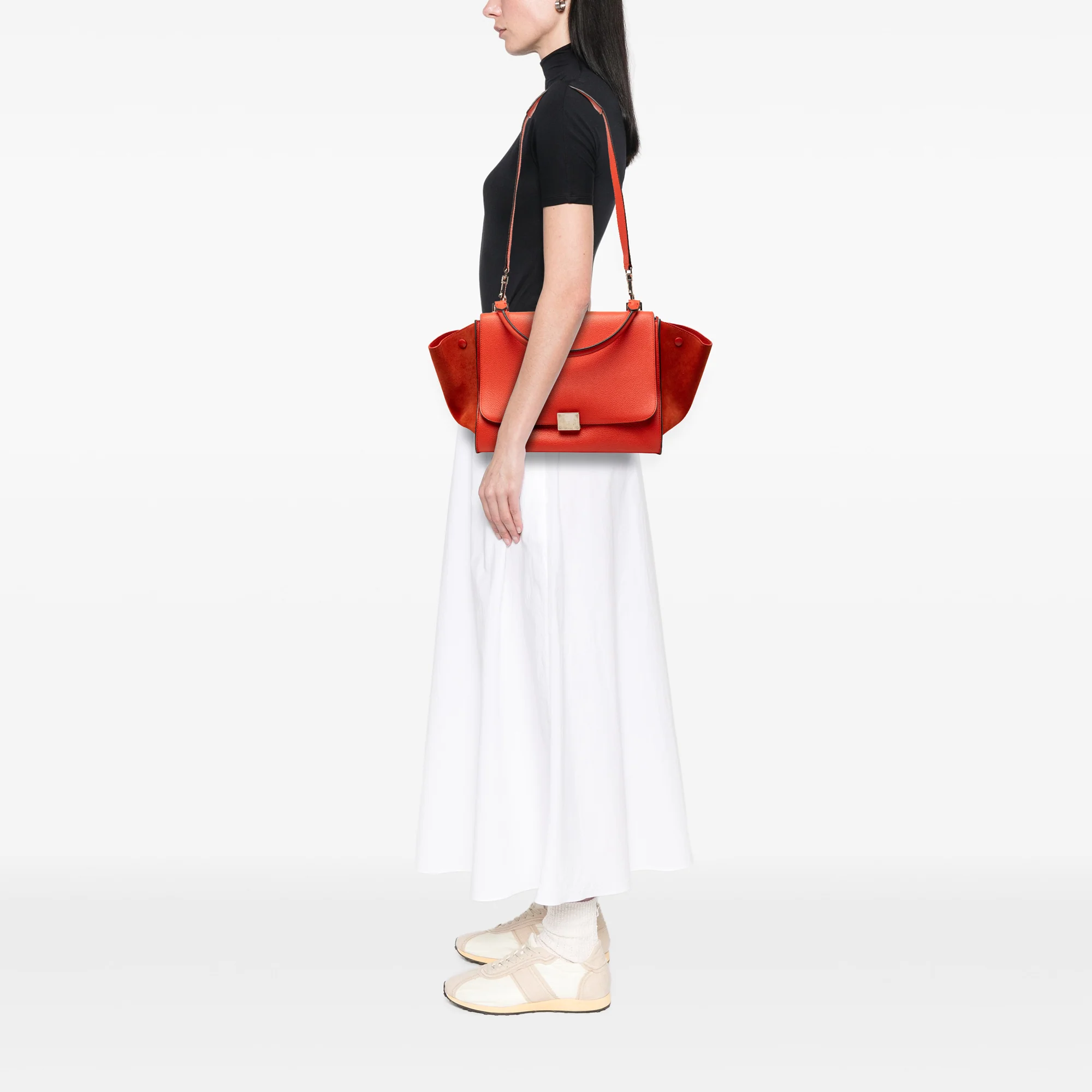 Trapeze Bag Leather Medium - Image 7
