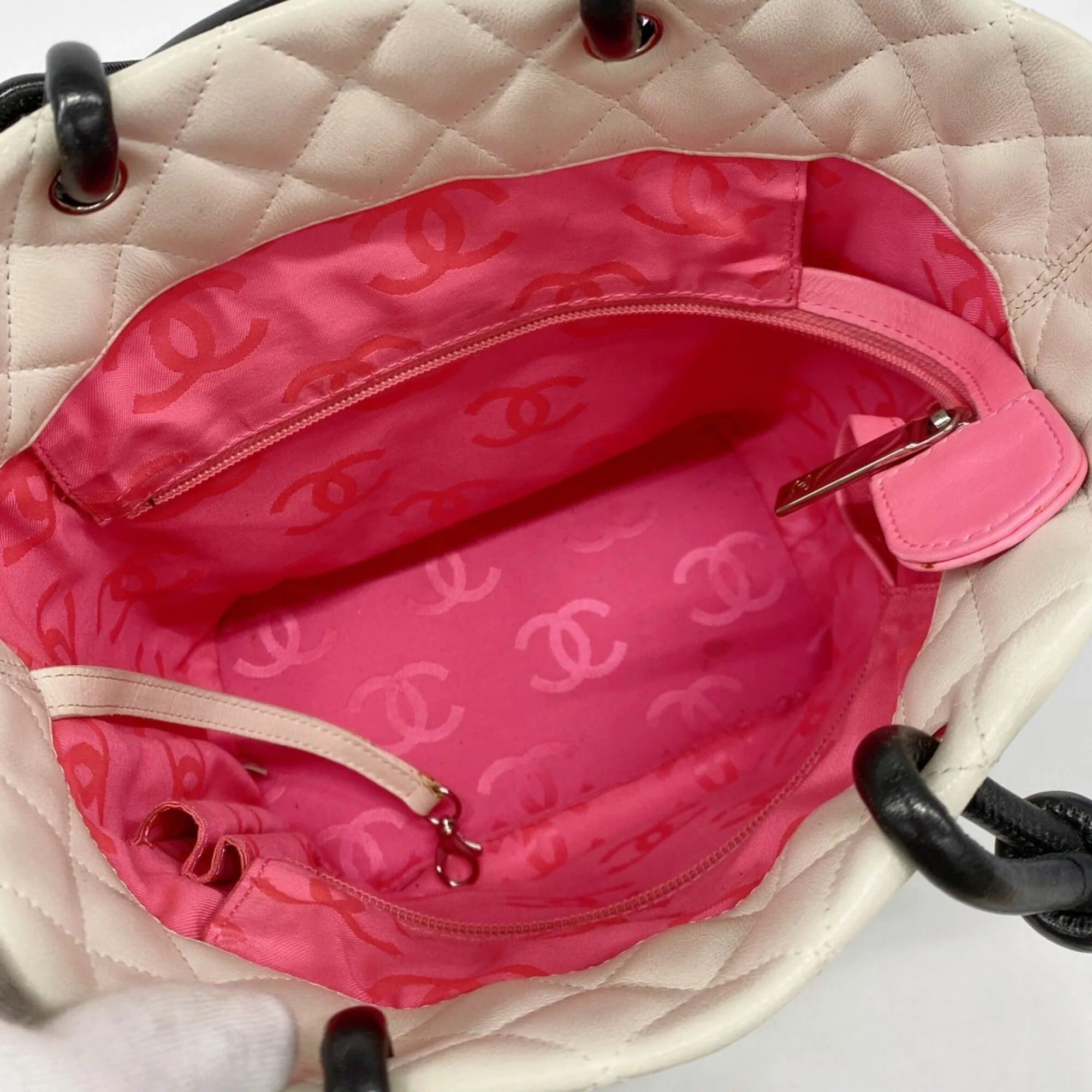 Cambon Tote Quilted Leather Medium - Image 4