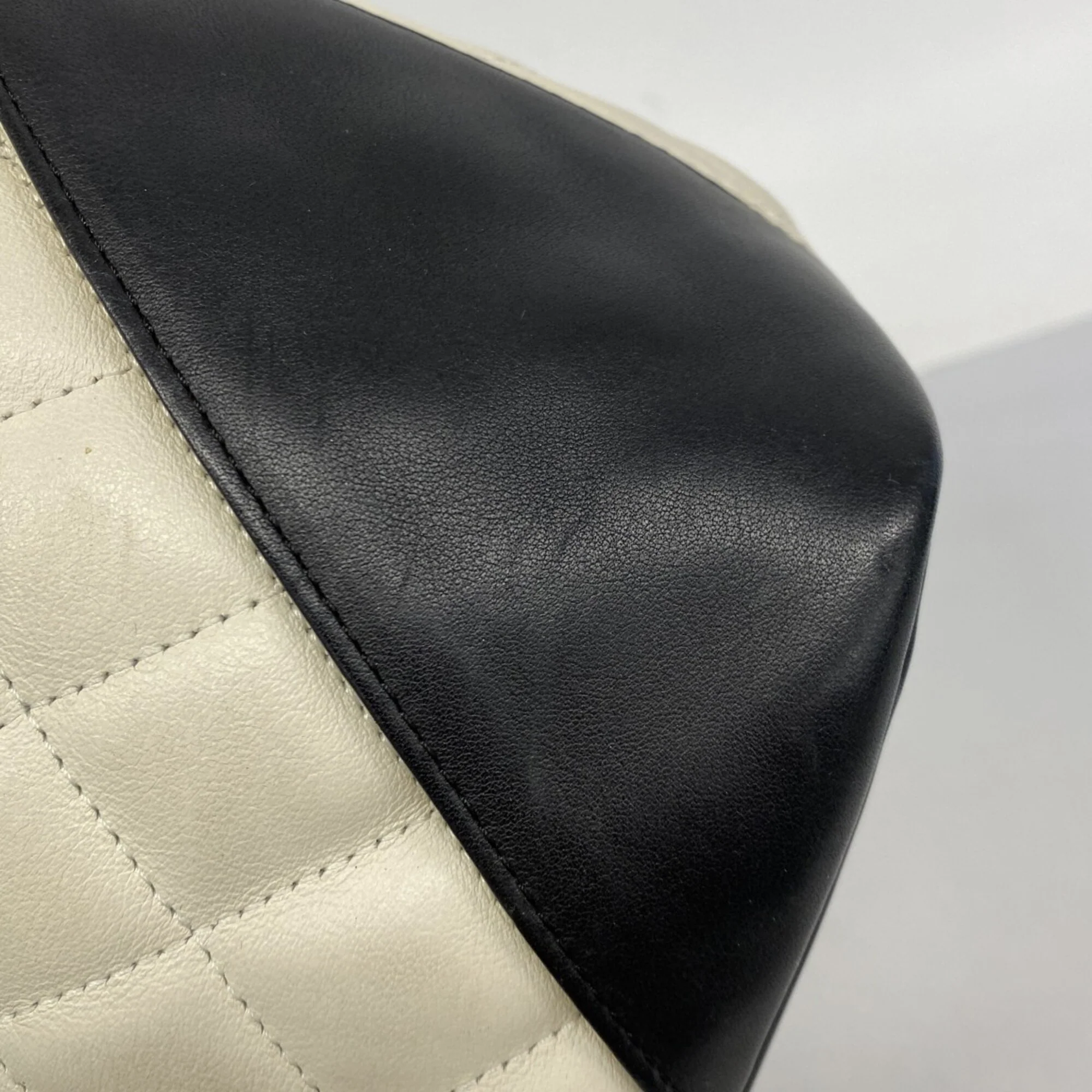 Cambon Tote Quilted Leather Medium - Image 9