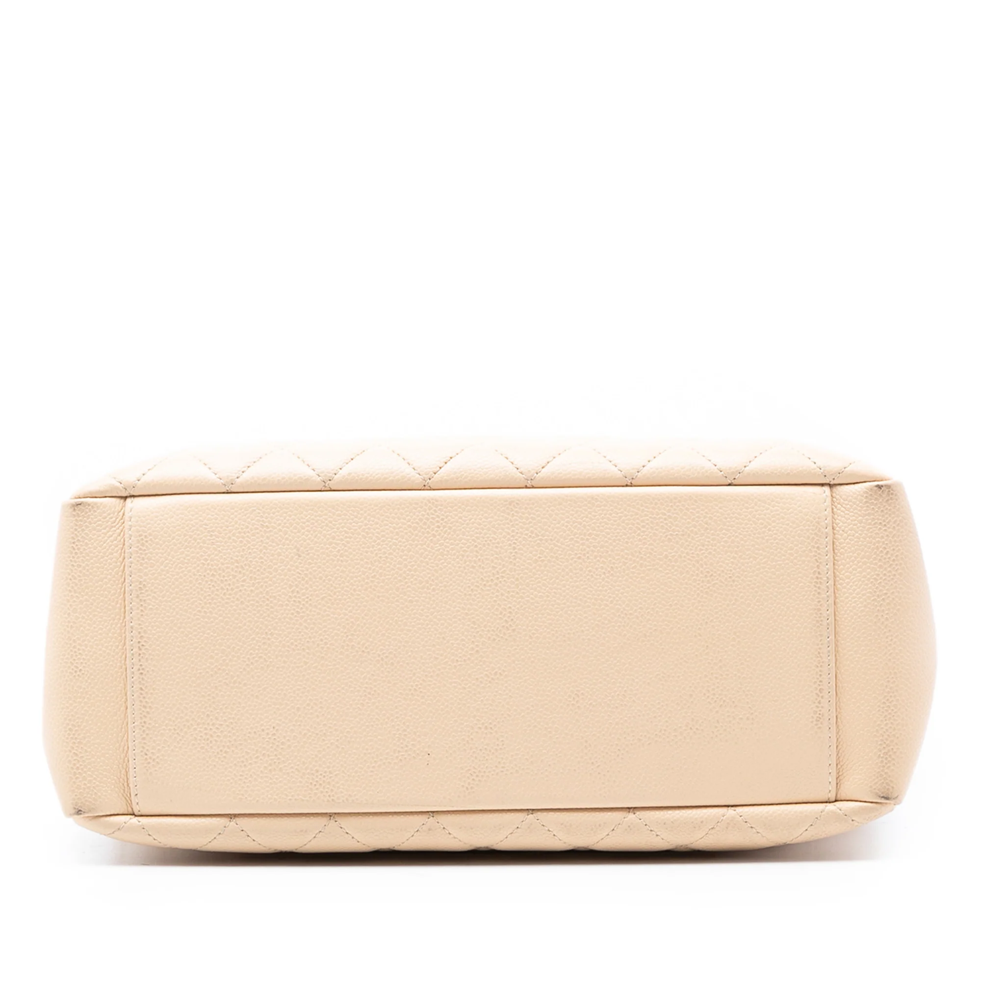 Grand Shopping Tote Quilted Caviar - Image 3