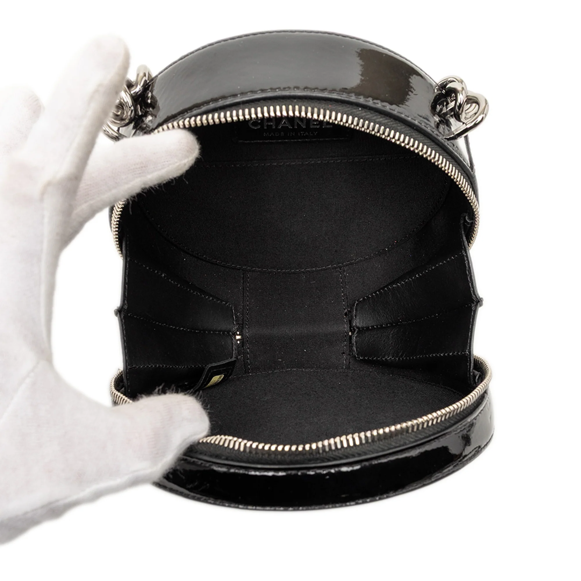Round as Earth Crossbody Bag Patent - Image 4