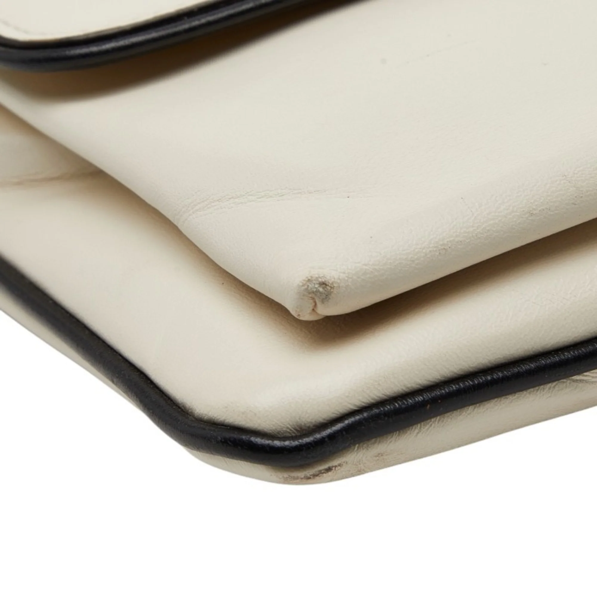 Arli Shoulder Bag Leather Medium - Image 5