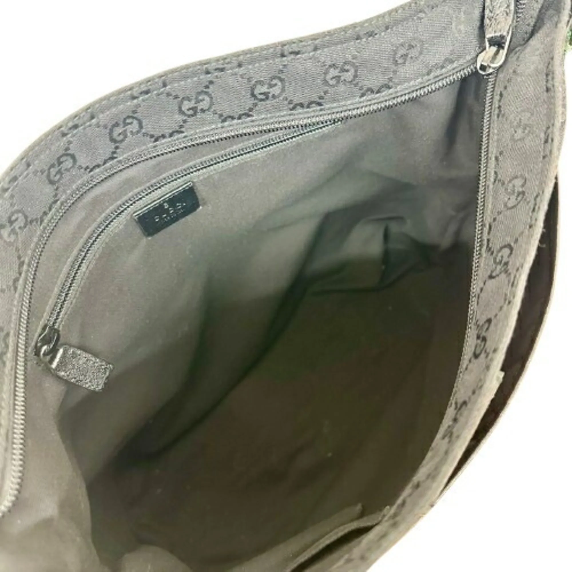 Front Pocket Web Messenger GG Canvas Medium - Image 8