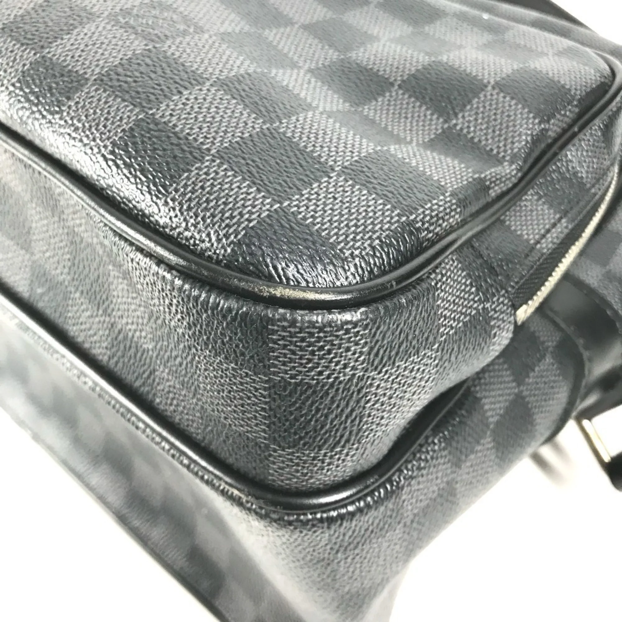 Leoh Messenger Bag Damier Graphite - Image 4