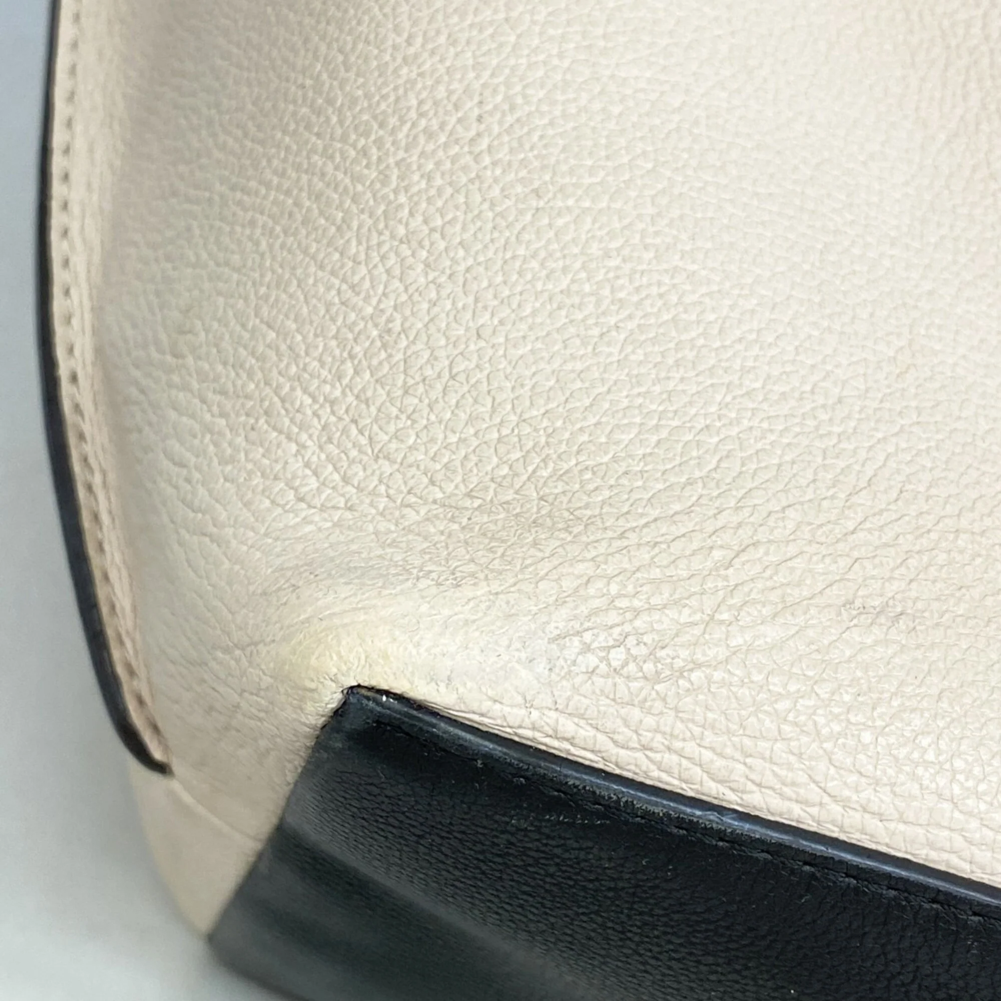 Lockme Go Tote Leather - Image 9