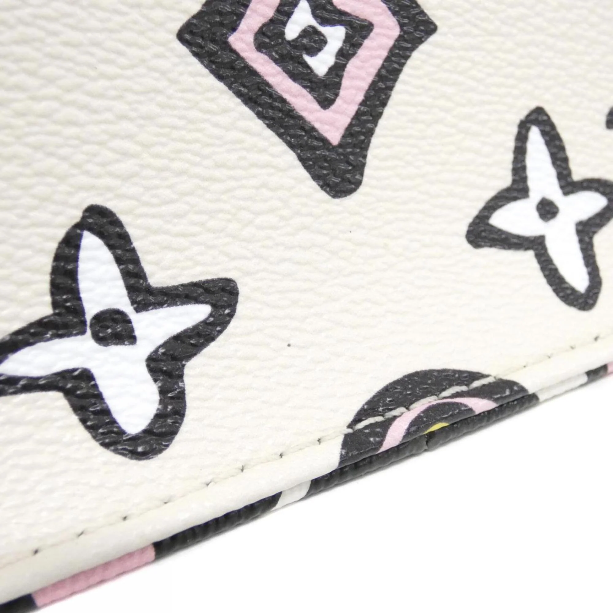 OnTheGo Tote Wild at Heart Monogram Giant GM - Image 3