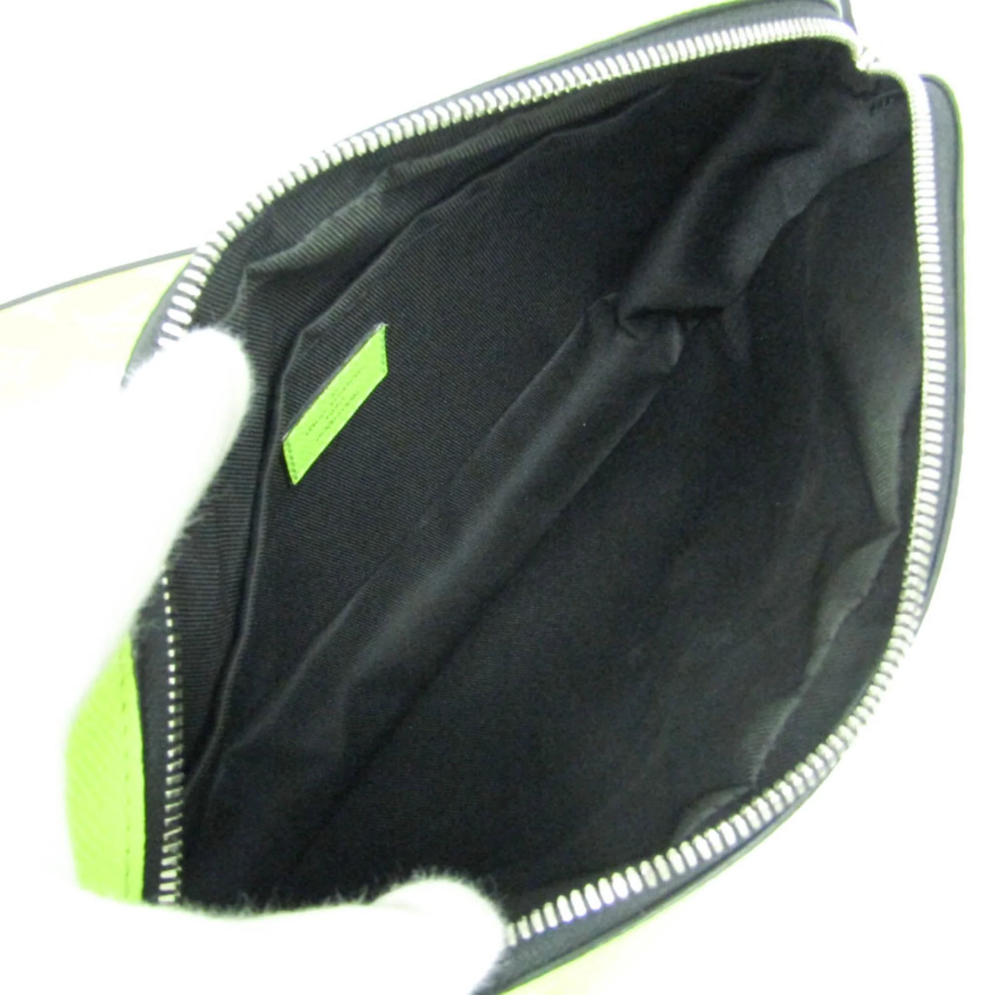 Outdoor Messenger Bag Monogram Taigarama - Image 3