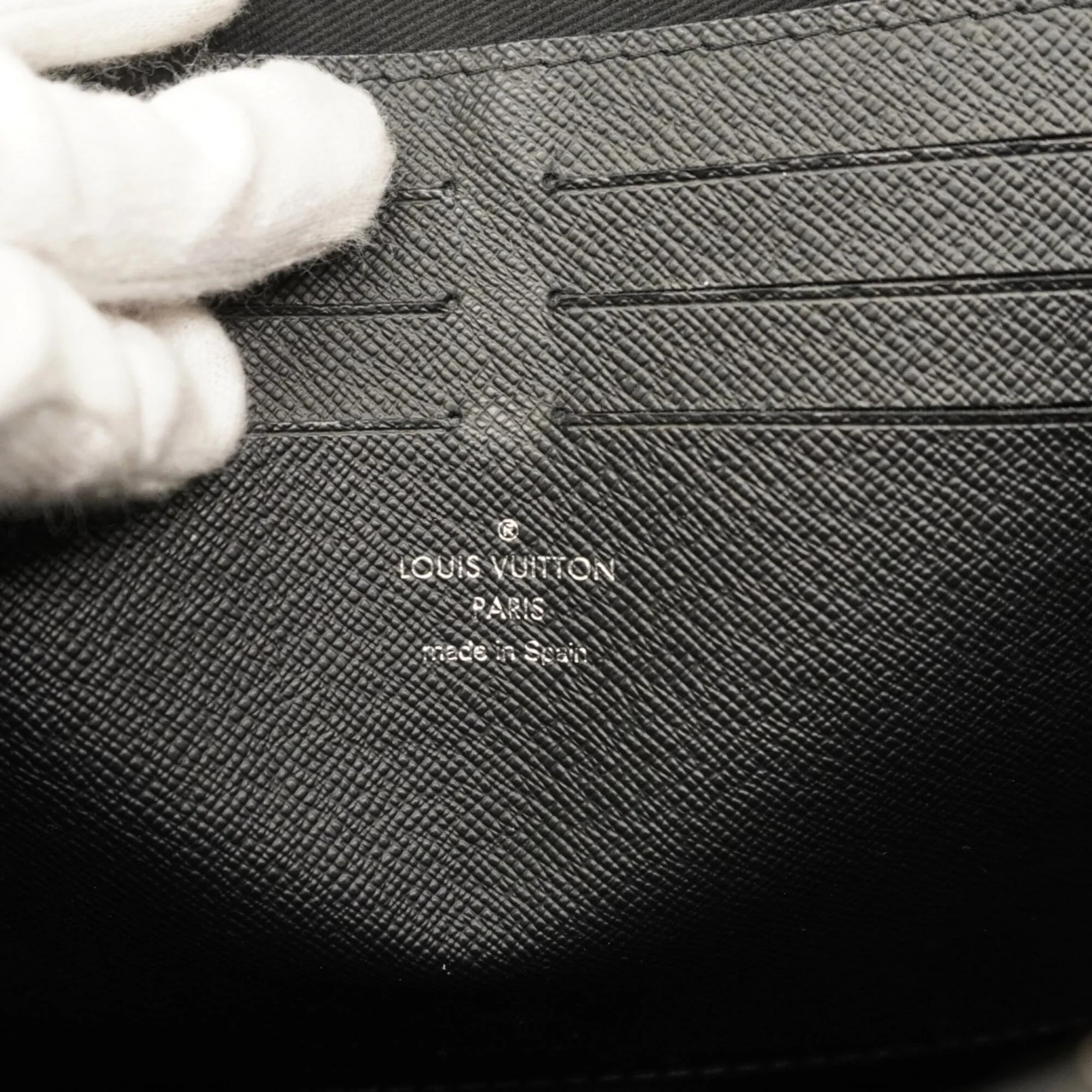 Pochette Voyage Monogram Eclipse Canvas MM - Image 5