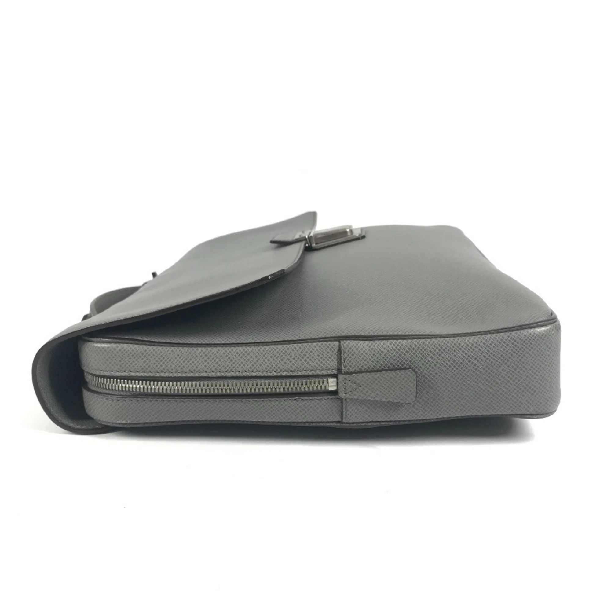 Vassili Handbag Taiga Leather PM - Image 3