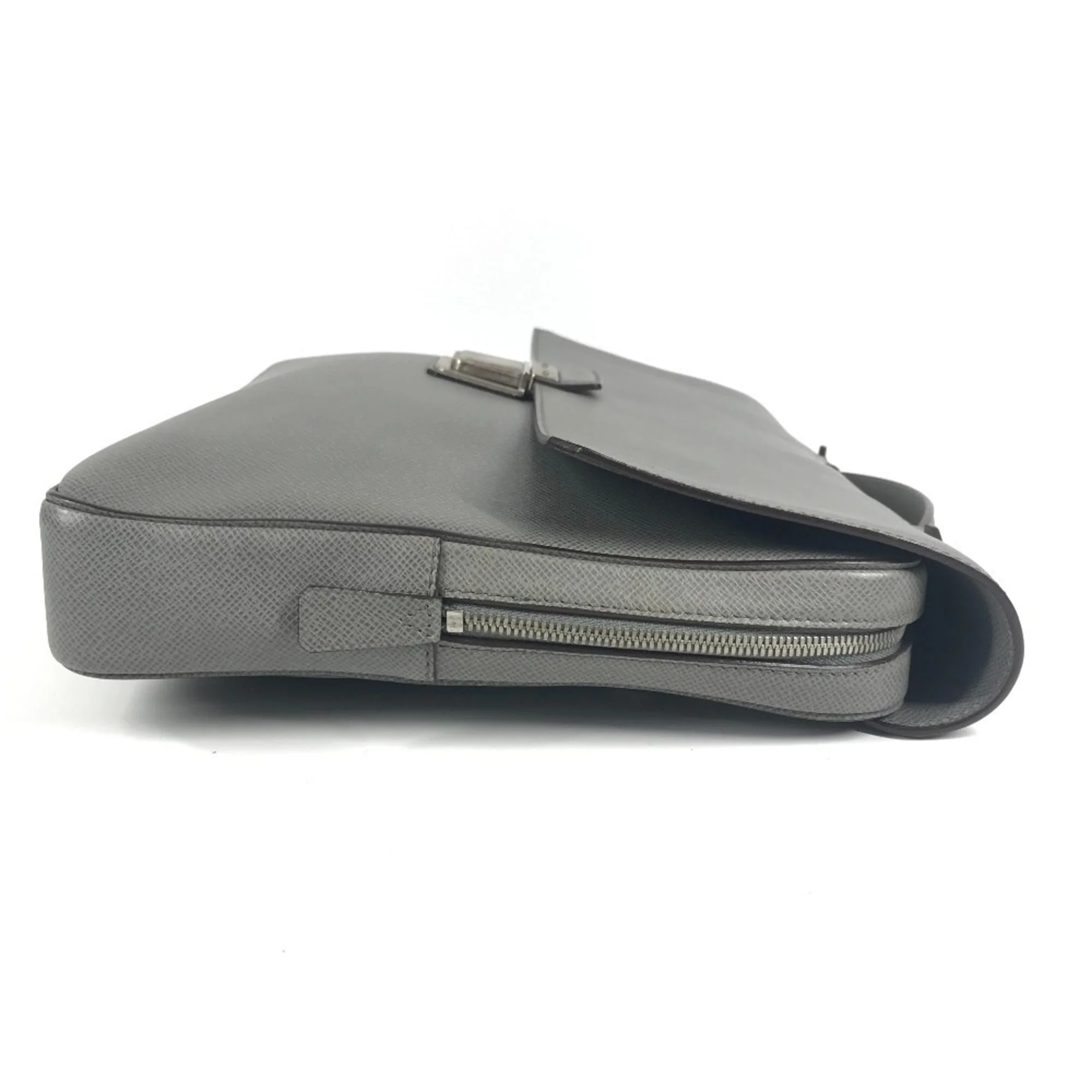 Vassili Handbag Taiga Leather PM - Image 4