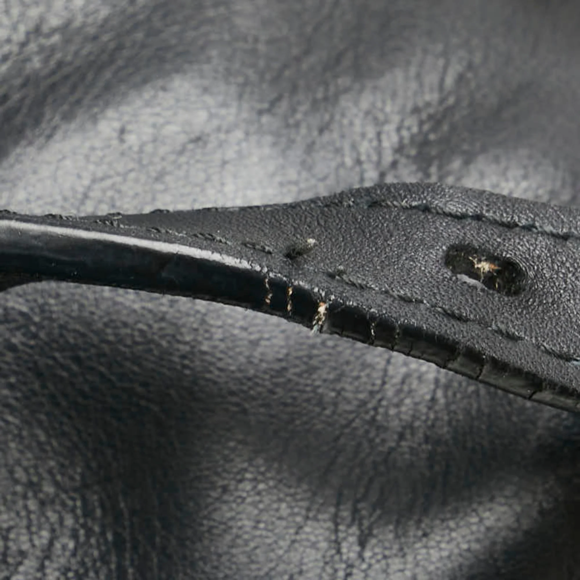 Re-Edition Zip Messenger Bag Leather Small - Image 8