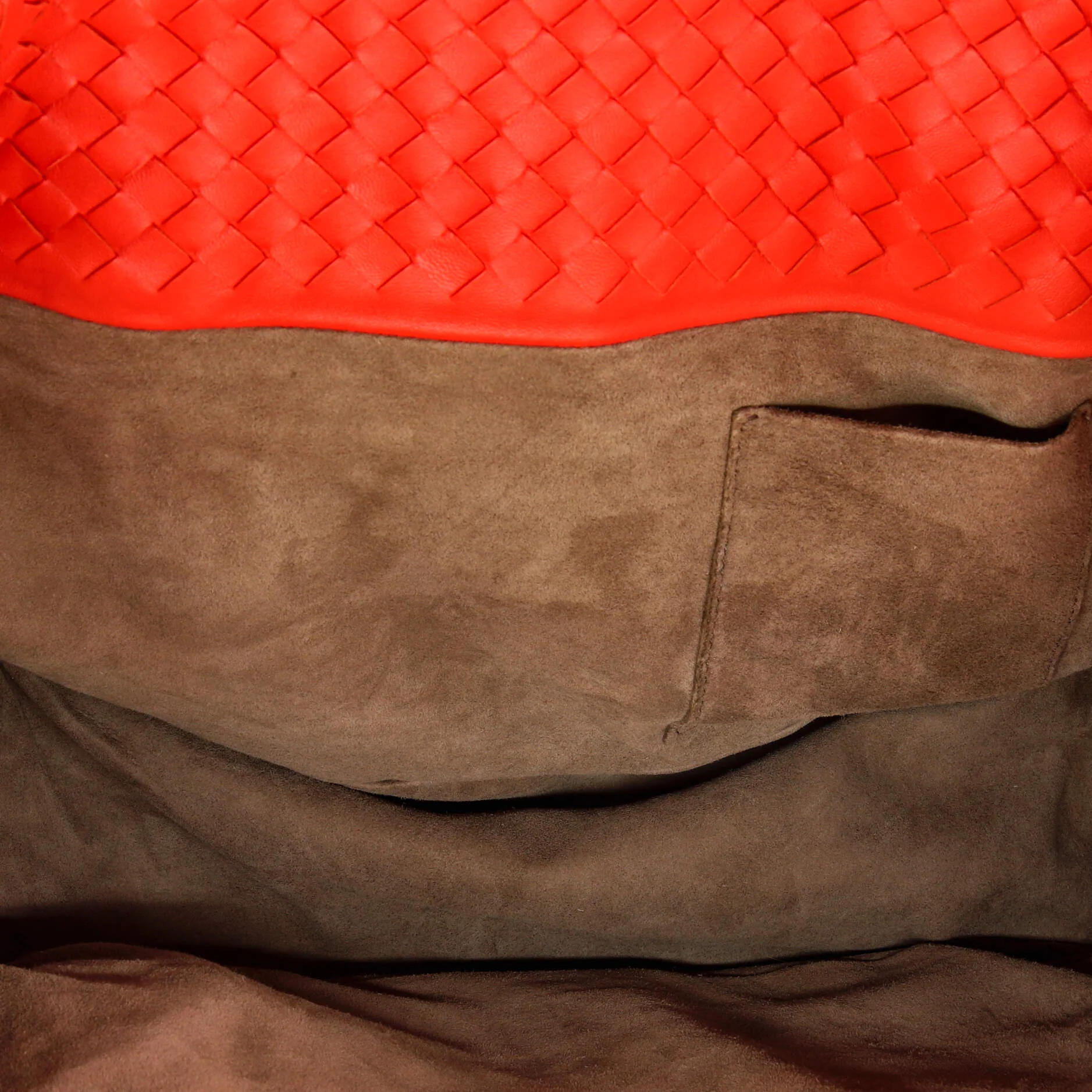 A-Shape Tote Intrecciato Nappa Medium - Image 6
