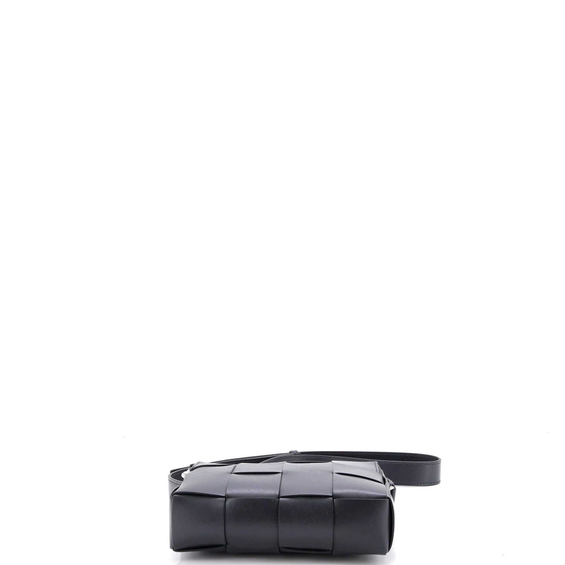 Cassette Zip Camera Crossbody Bag Maxi Intrecciato Leather - Image 4