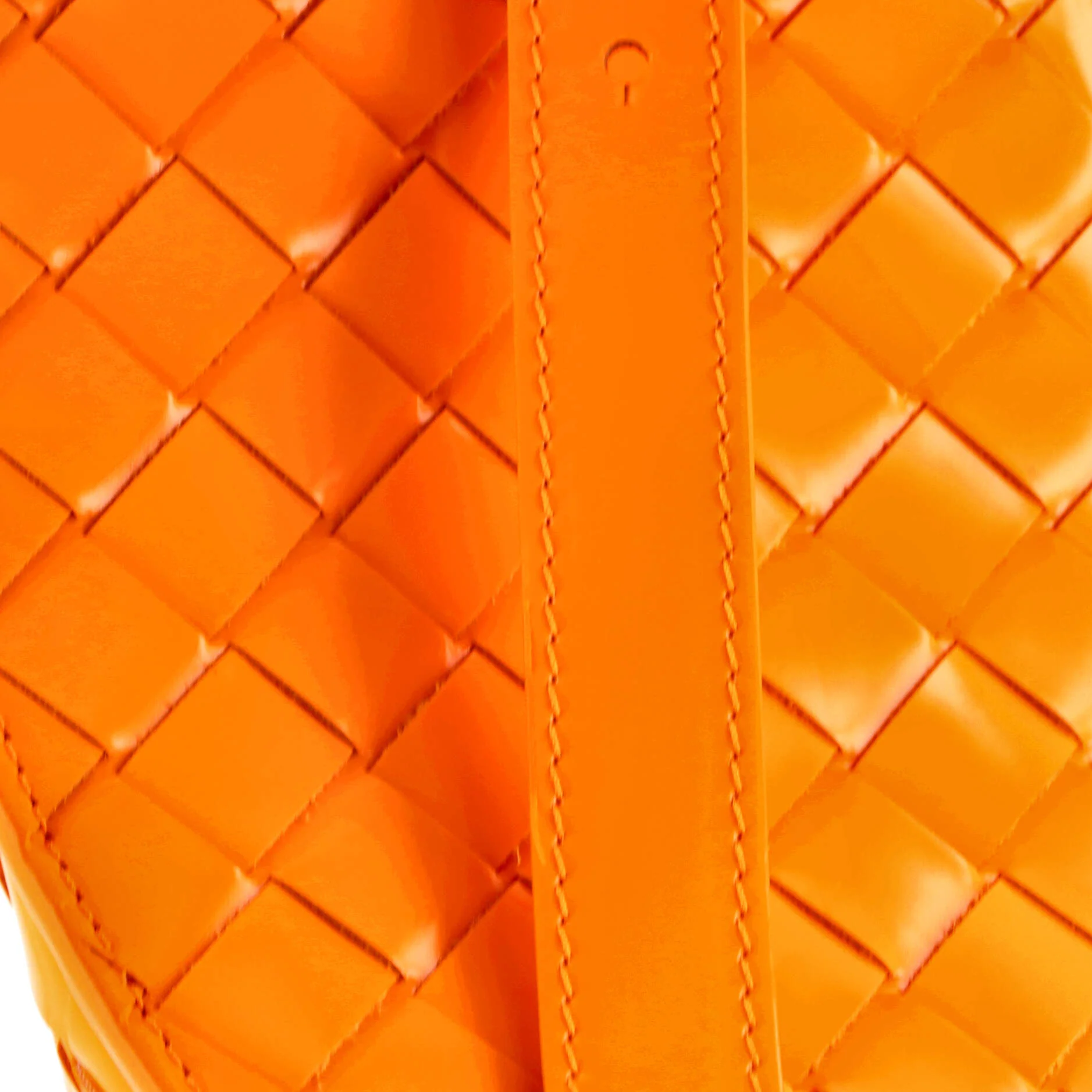 Cradle Fold Over Shoulder Bag Intrecciato Leather - Image 6