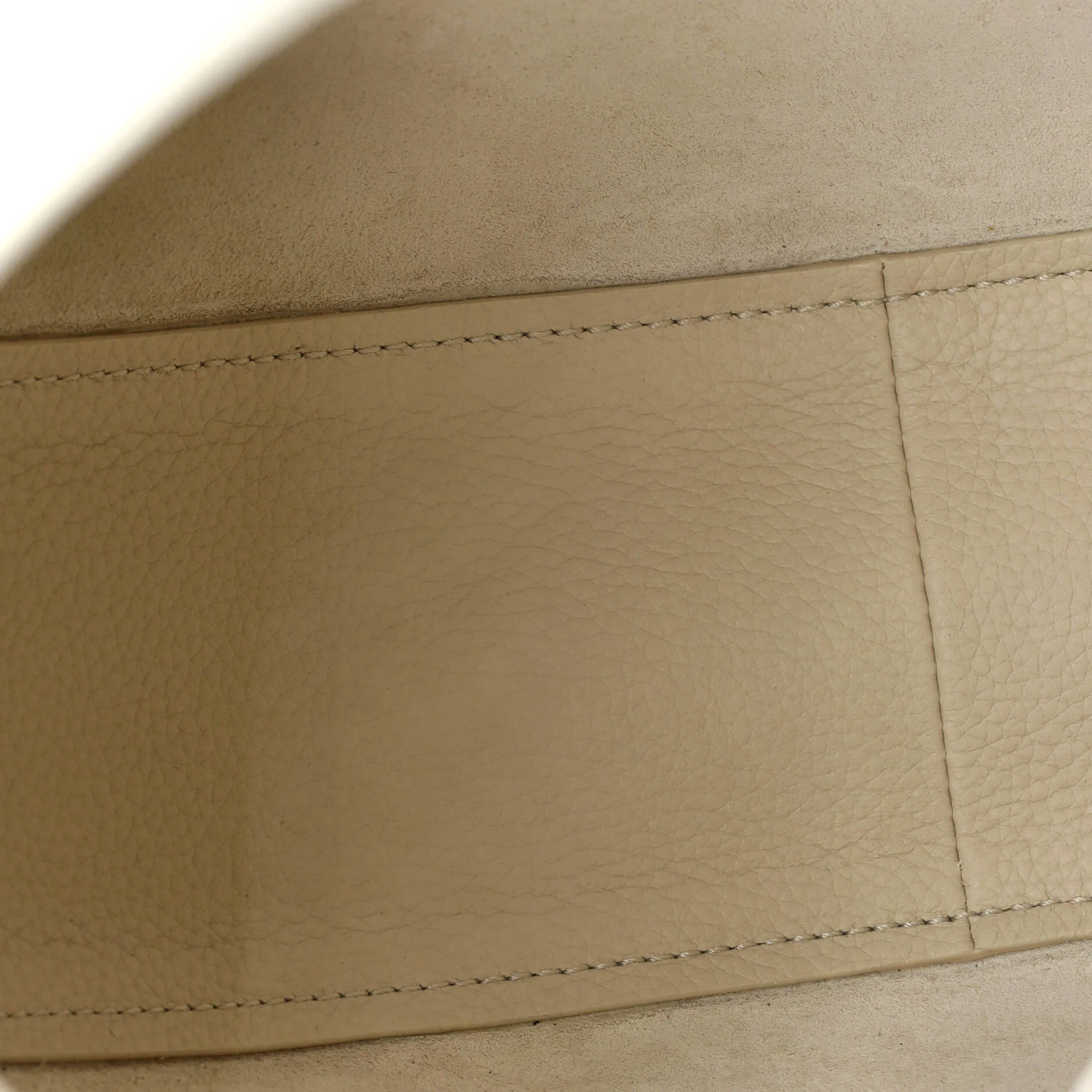 Knight Arc Hobo Bag Leather - Image 5