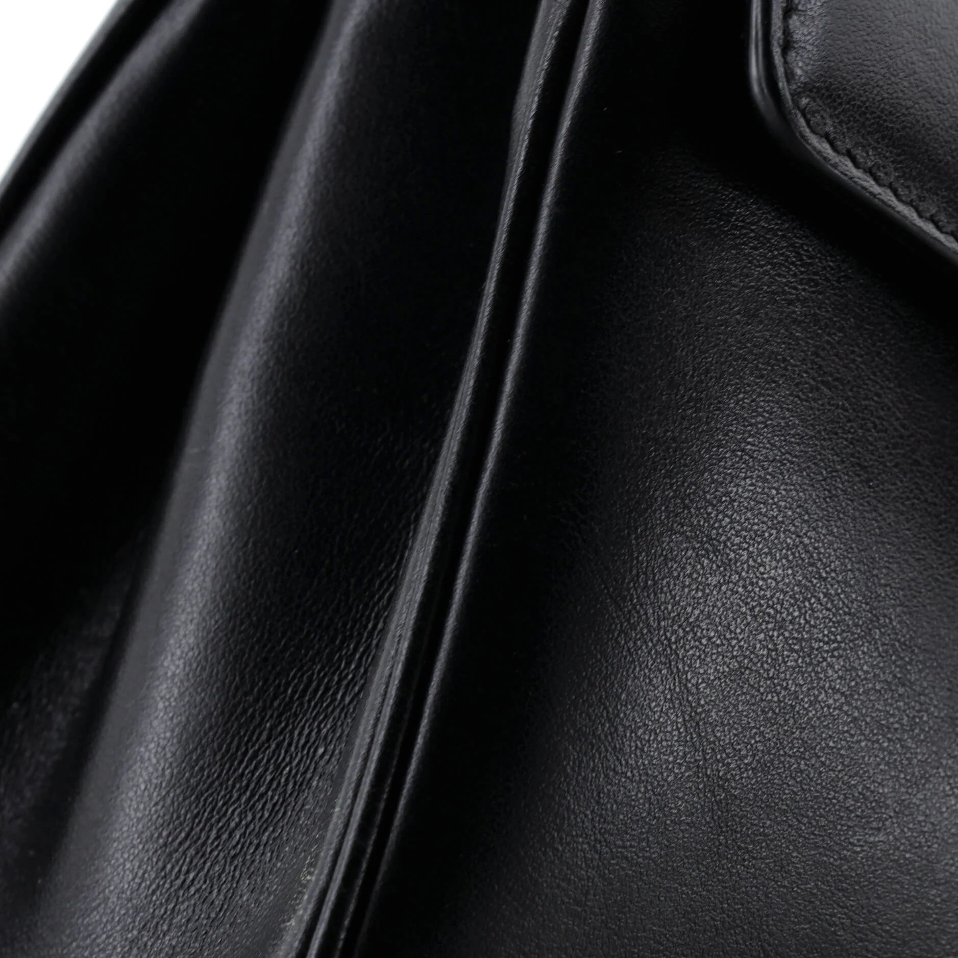 Soft 16 Bag Smooth Calfskin Teen - Image 6