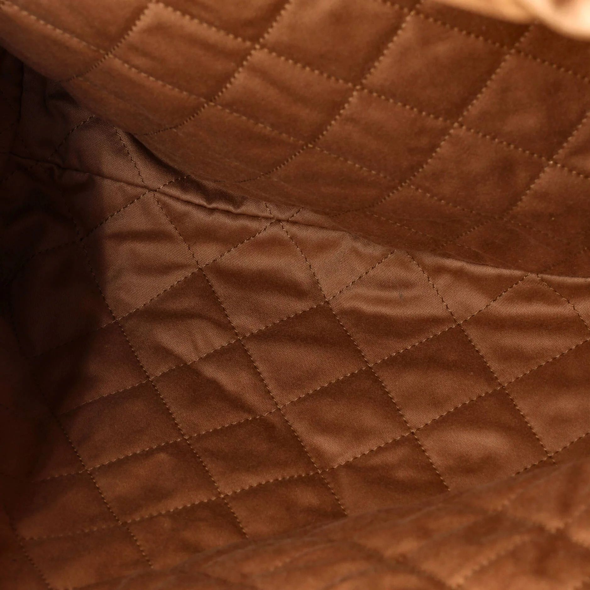 22 Chain Hobo Quilted Calfskin Medium - Image 5