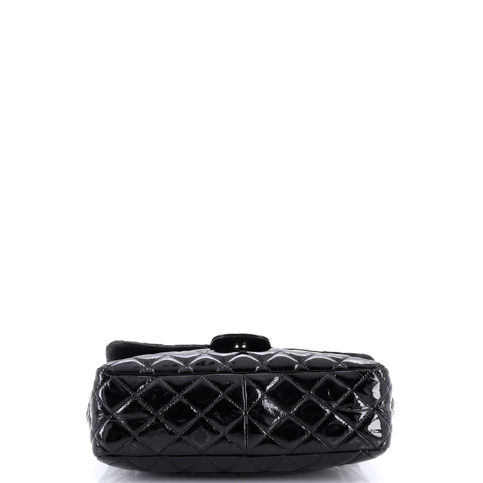 CC Heart Flap Bag Quilted Patent Jumbo - Image 4
