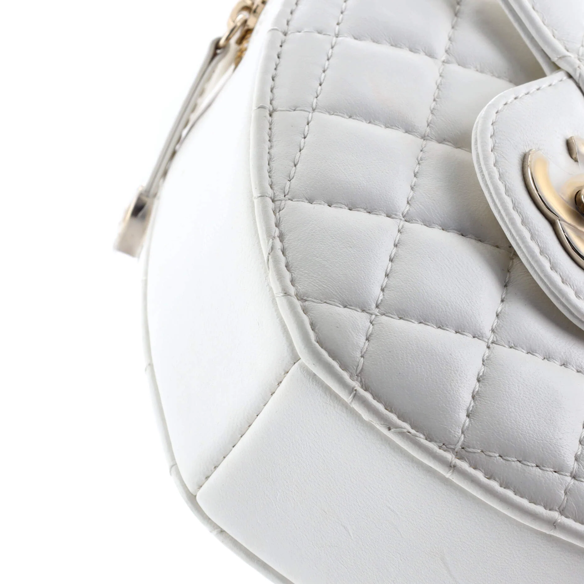 CC in Love Heart Bag Quilted Lambskin - Image 6