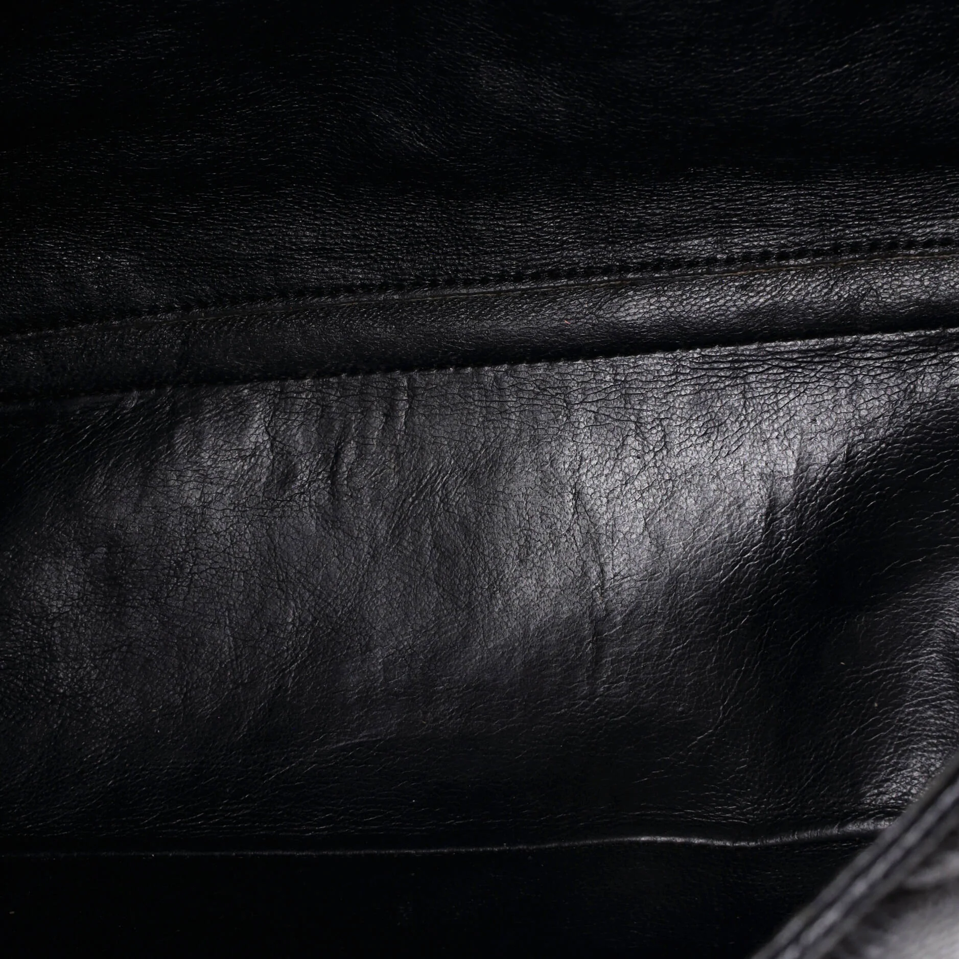 Classic Single Flap Bag Quilted Caviar Maxi - Image 5