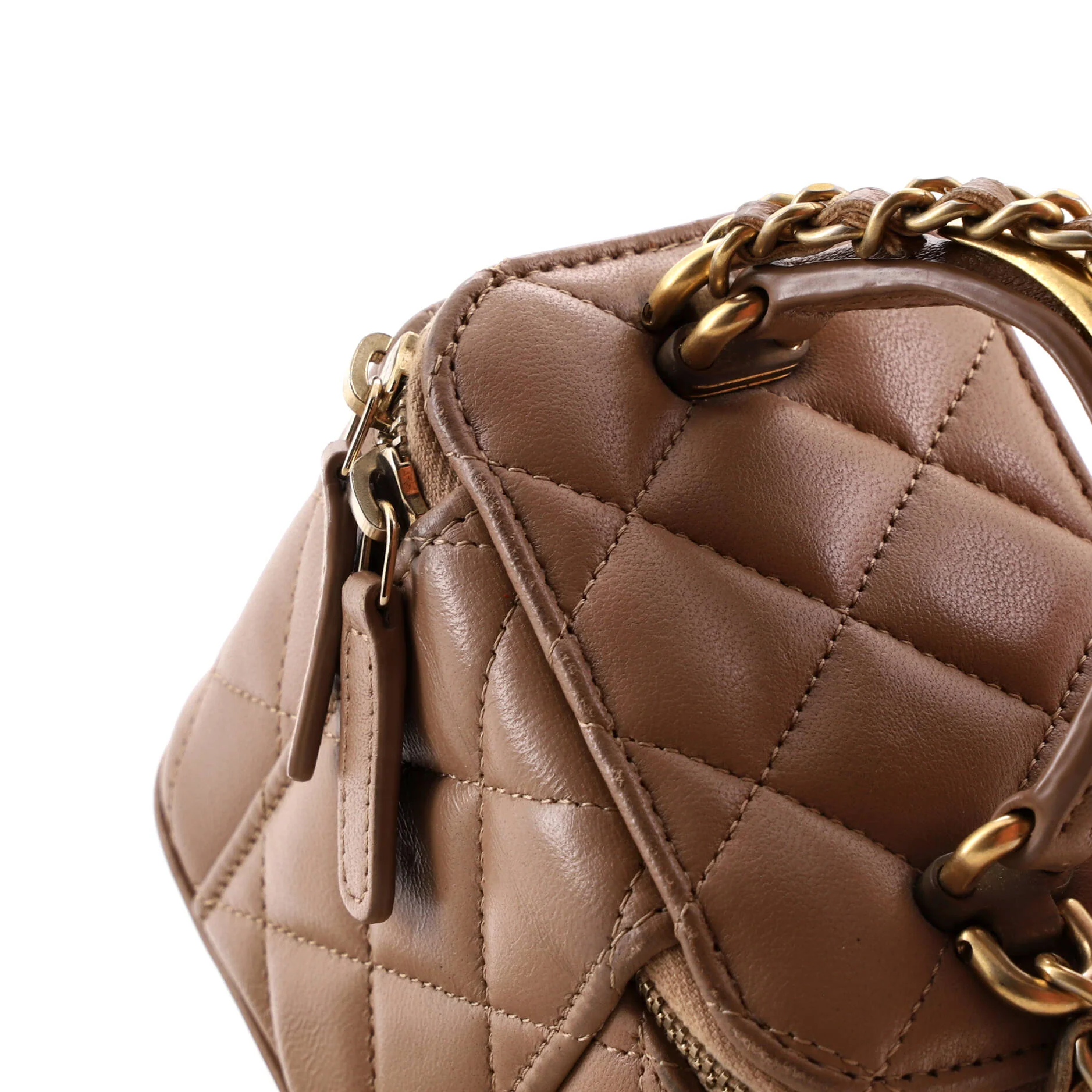 Classic Top Handle Vanity Case with Chain Quilted Lambskin Mini - Image 6